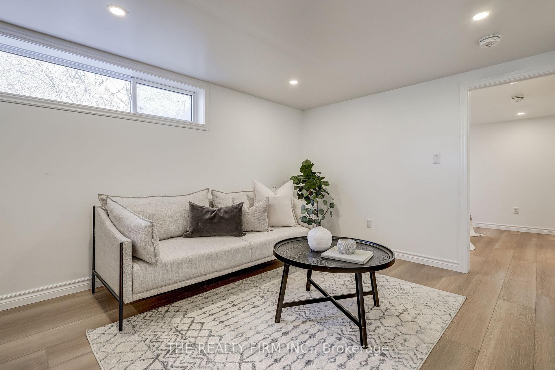 Photo 13 of Unit Lower, 408 Ridgewood Crescent, London, South D — HOMEH