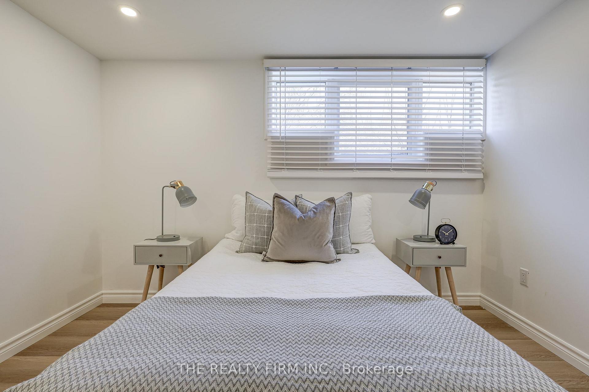 Photo 18 of Unit Lower, 408 Ridgewood Crescent, London, South D — HOMEH