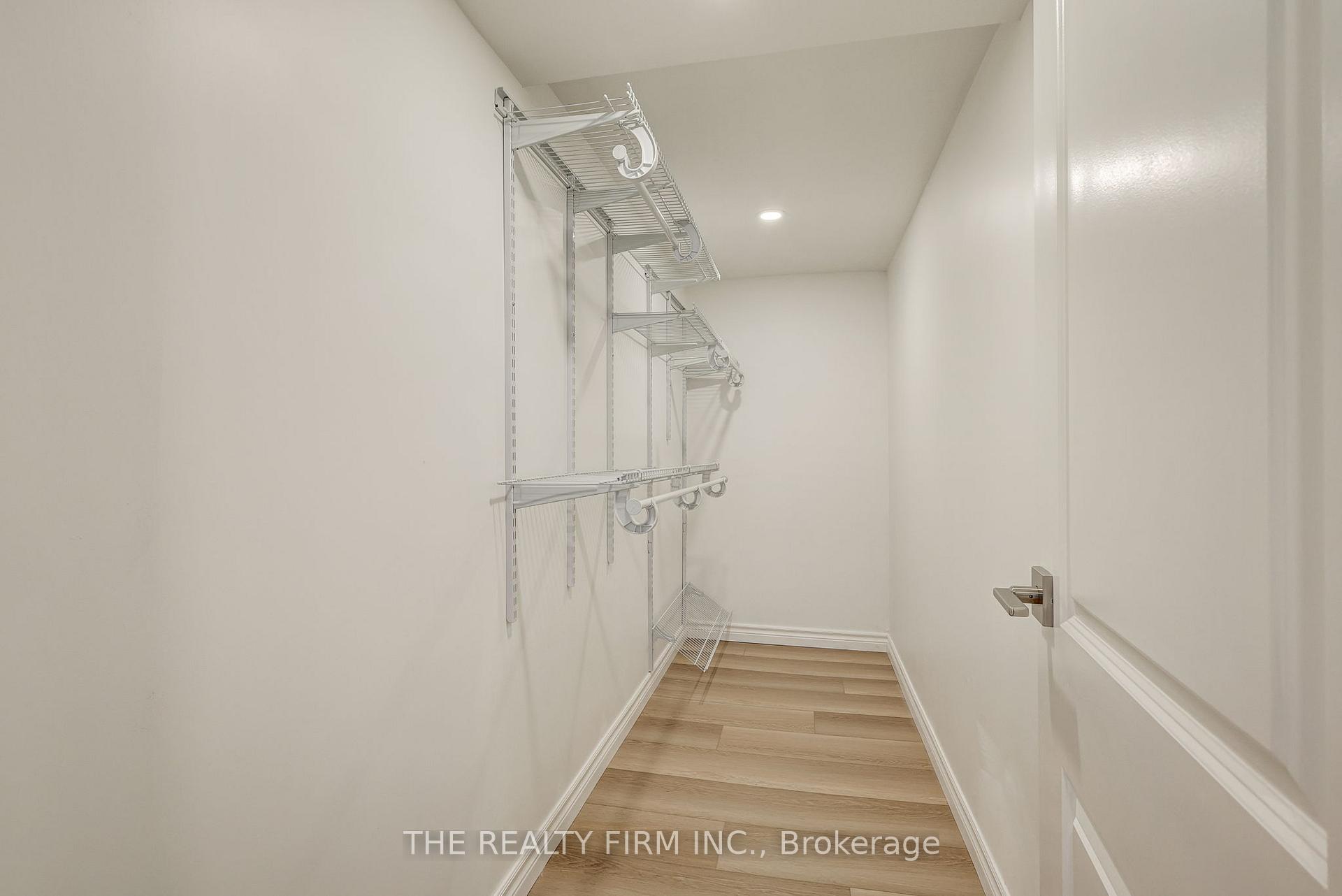 Photo 20 of Unit Lower, 408 Ridgewood Crescent, London, South D — HOMEH