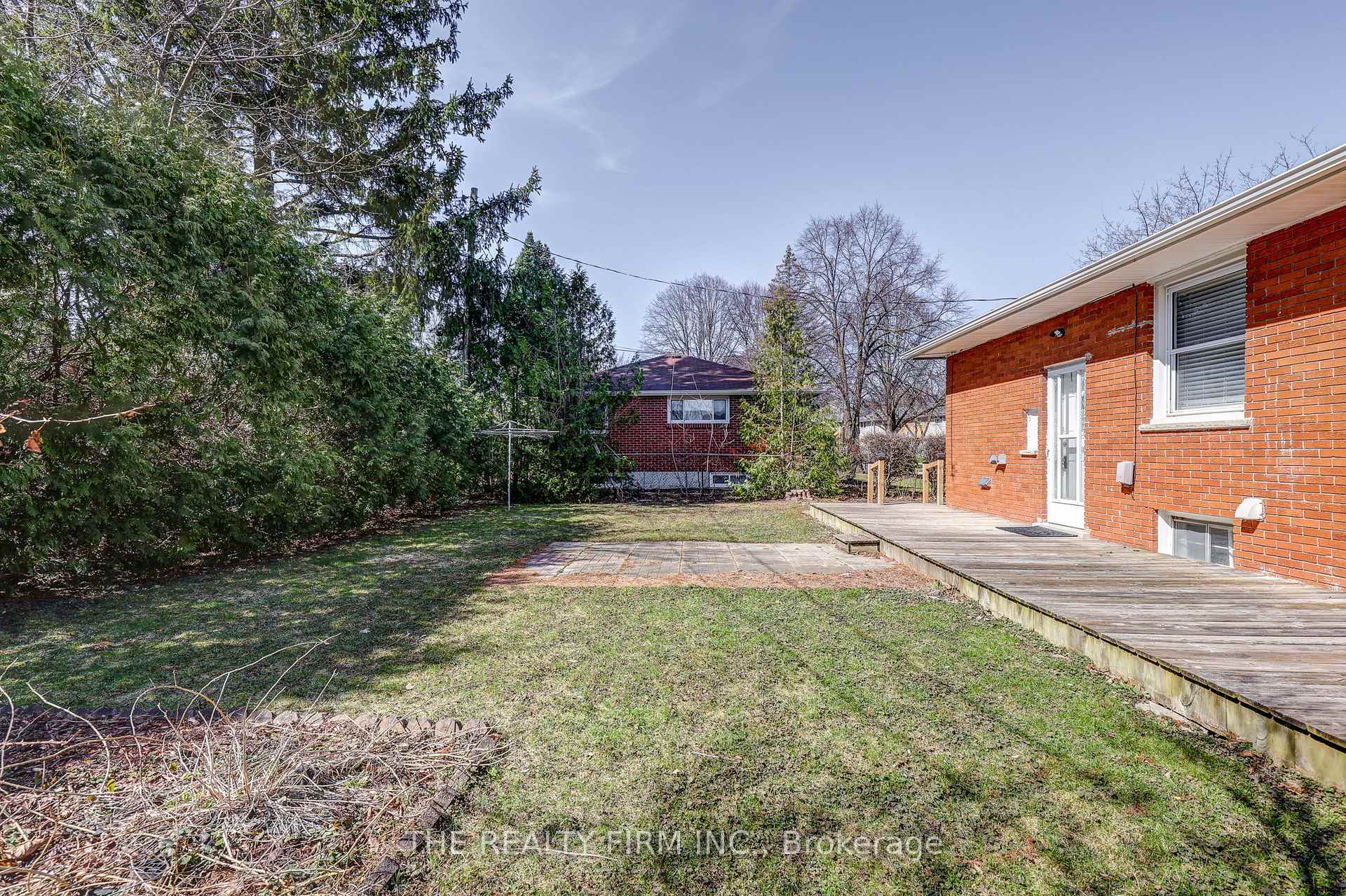 Photo 26 of Unit Lower, 408 Ridgewood Crescent, London, South D — HOMEH