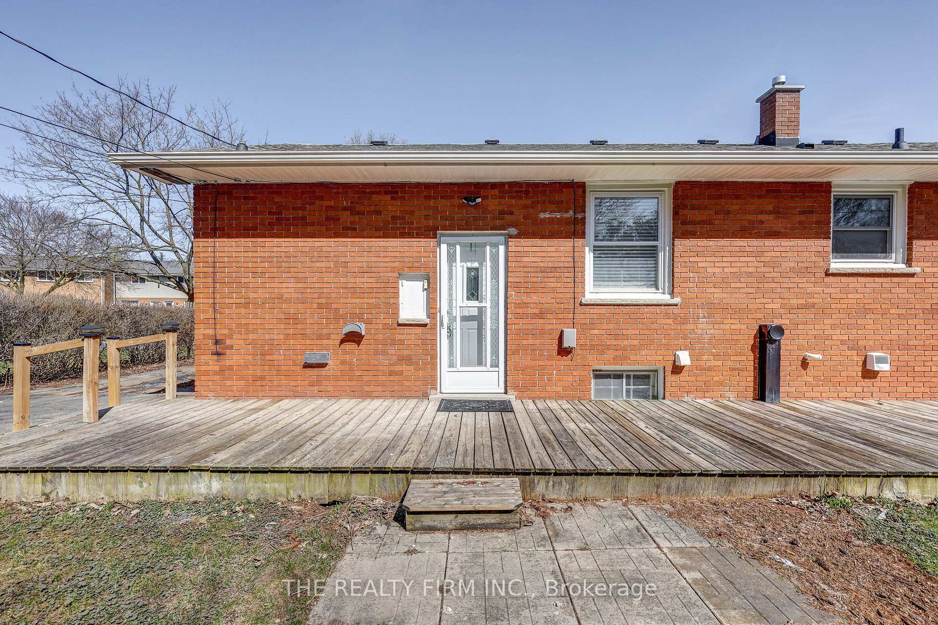 Photo 28 of Unit Lower, 408 Ridgewood Crescent, London, South D — HOMEH
