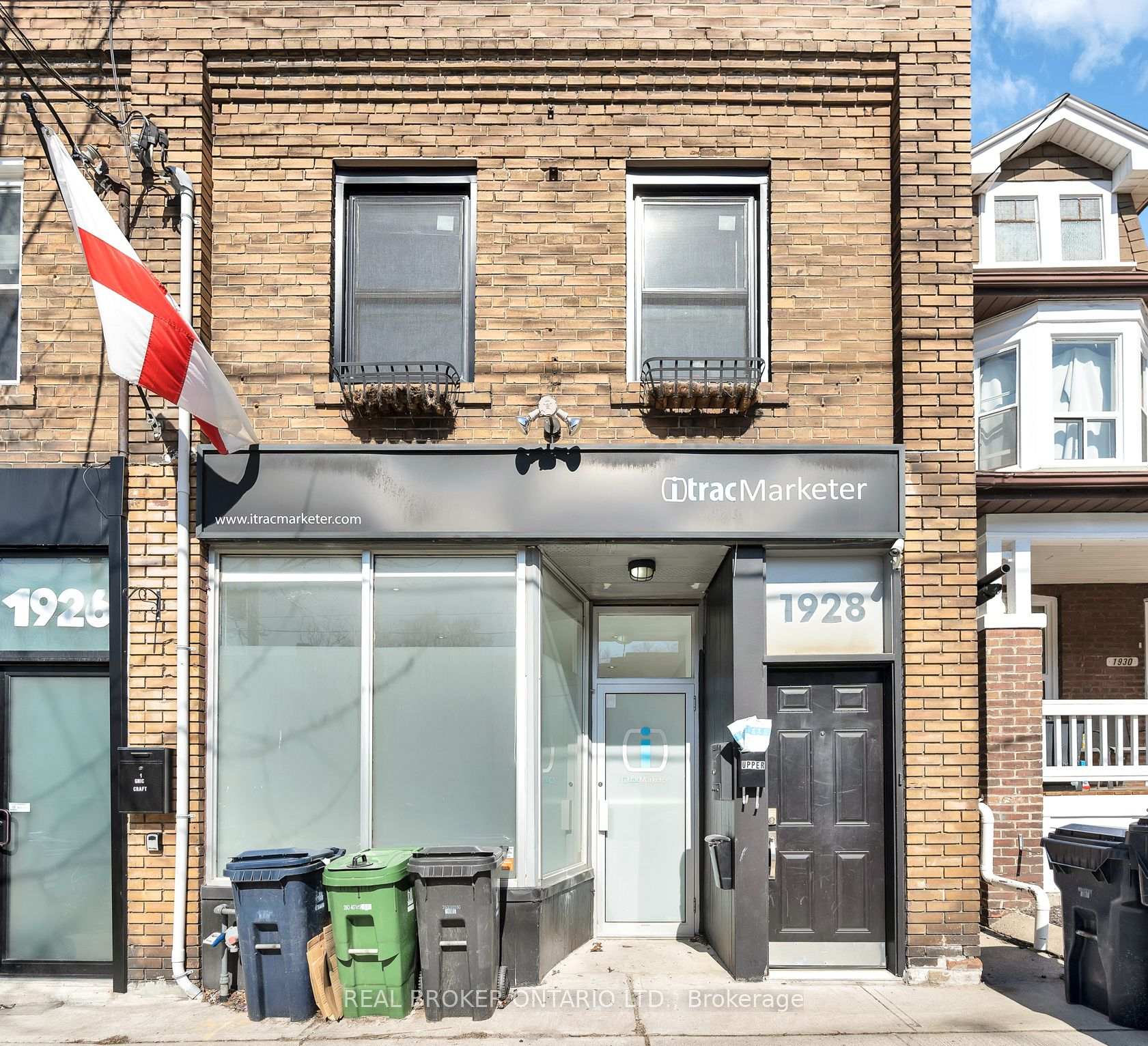Photo of Unit Main Fl, 1928 Gerrard Street E