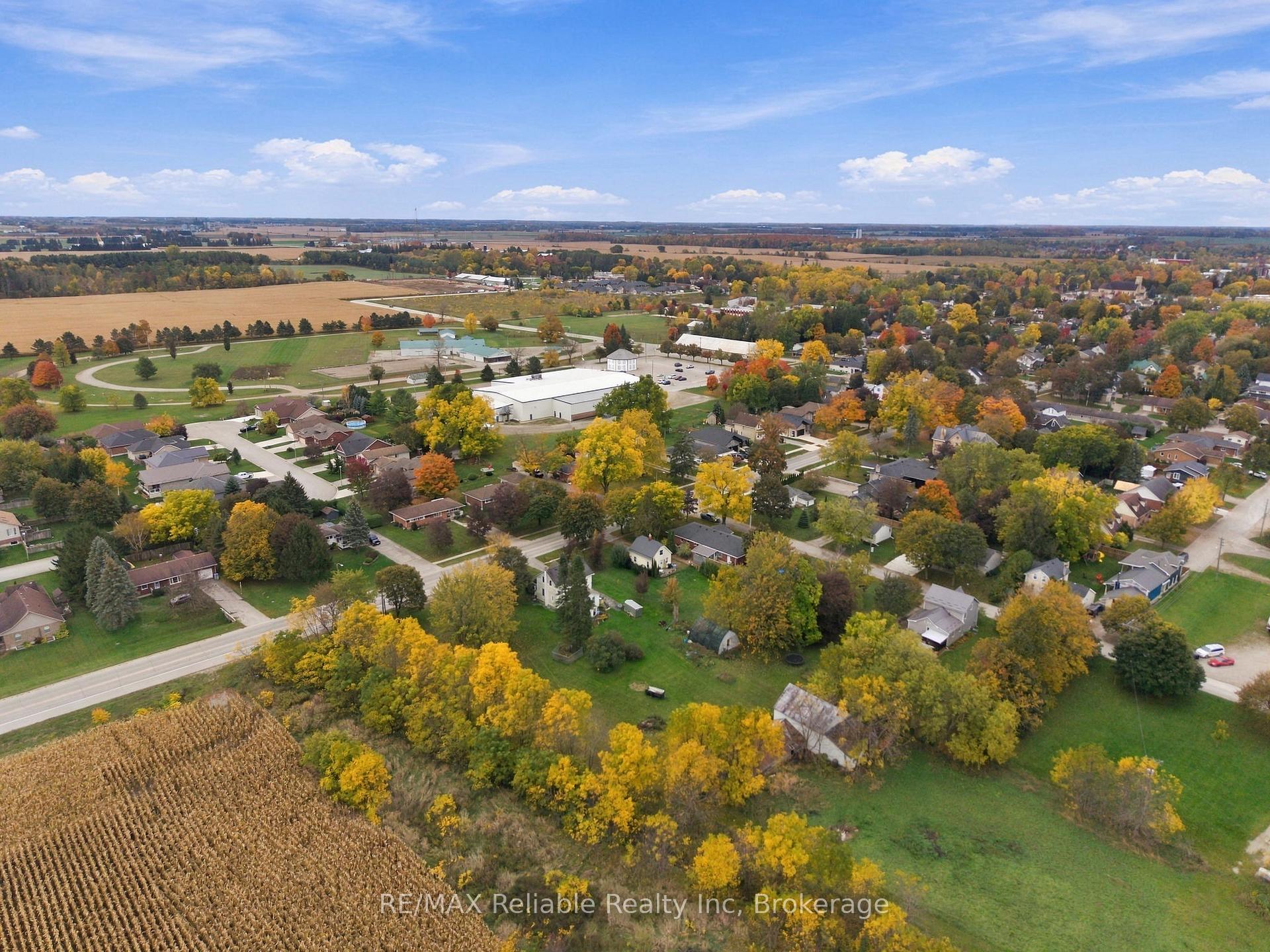 Photo 6 of 173 Main Street N, Huron East, Seaforth — HOMEH