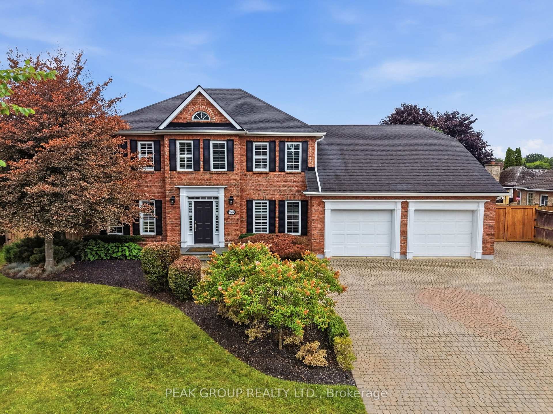 Photo 2 of 8004 Westminster Drive, Niagara Falls, Mt. Carmel — HOMEH