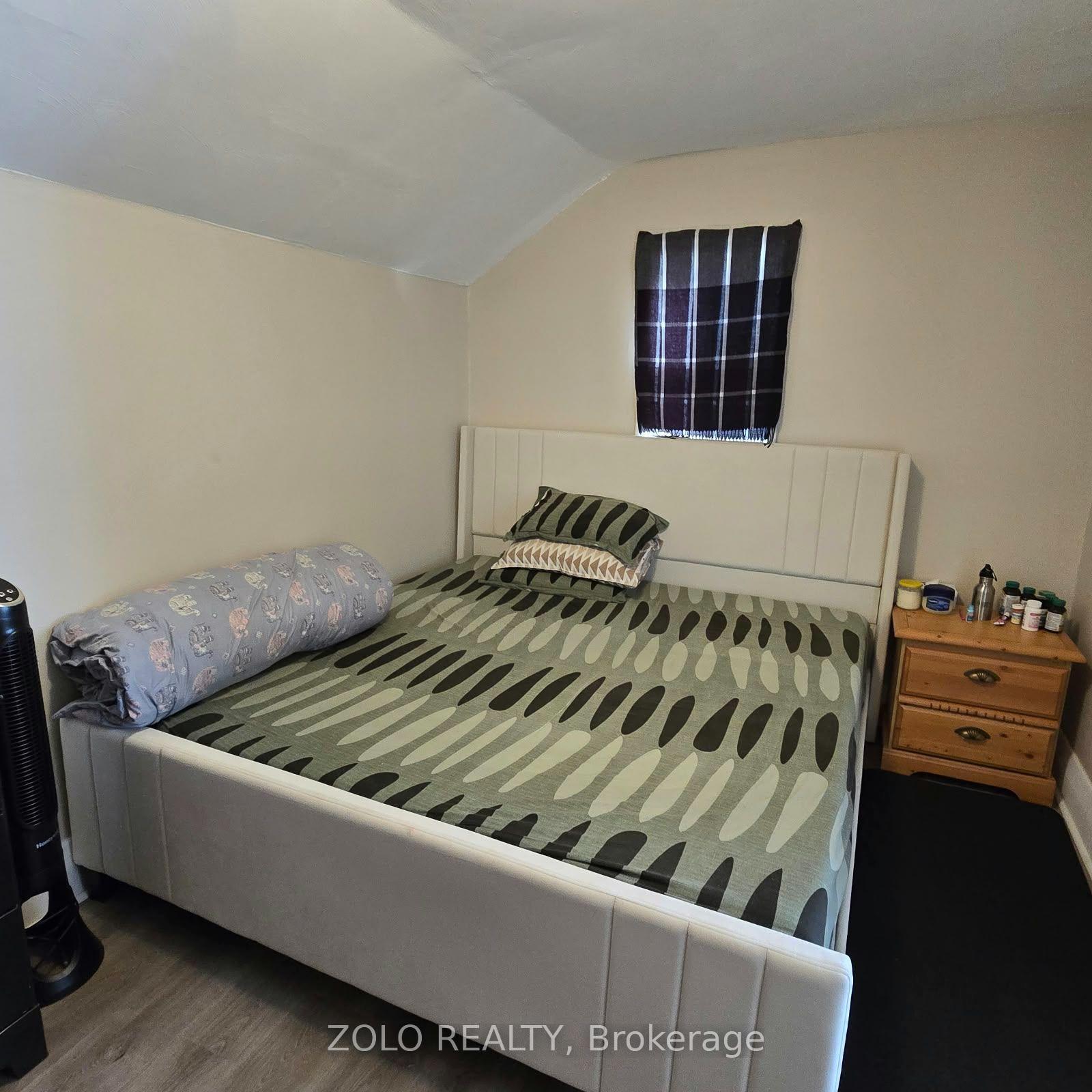 Photo 5 of Unit Upper unit, 309 Cedar Street N, Timmins, TNE - Central — HOMEH