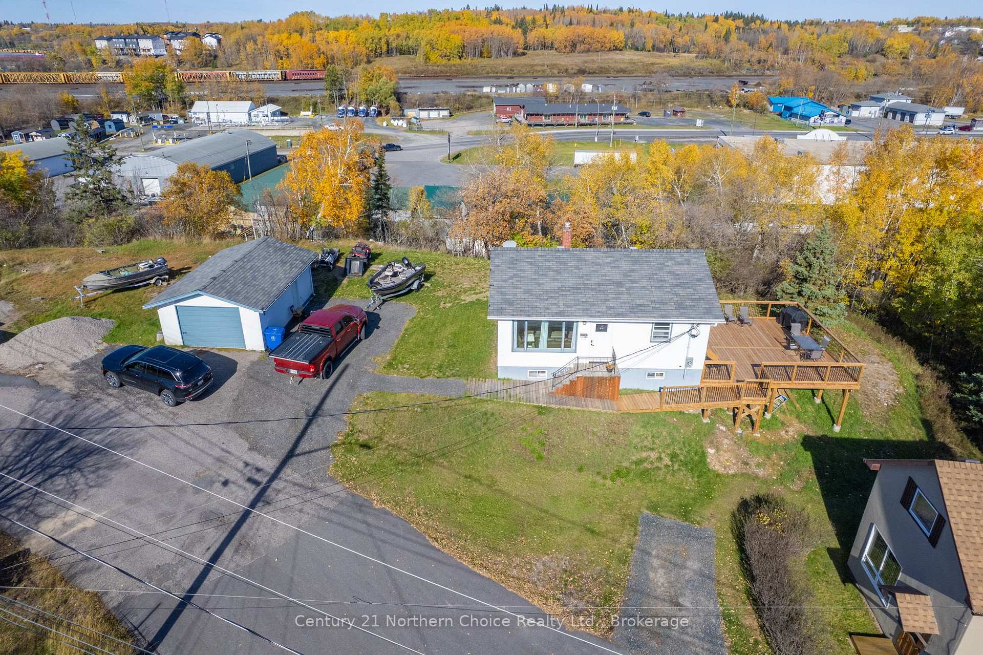 Photo 1 of 1038 1/2 Park Street, Kenora, Central — HOMEH