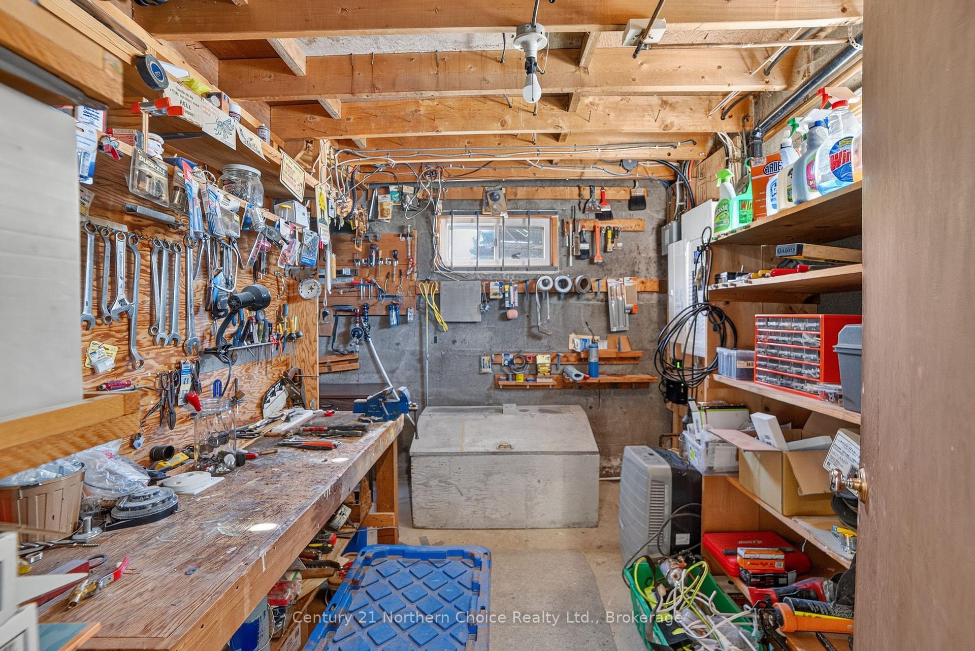 Photo 21 of 1038 1/2 Park Street, Kenora, Central — HOMEH