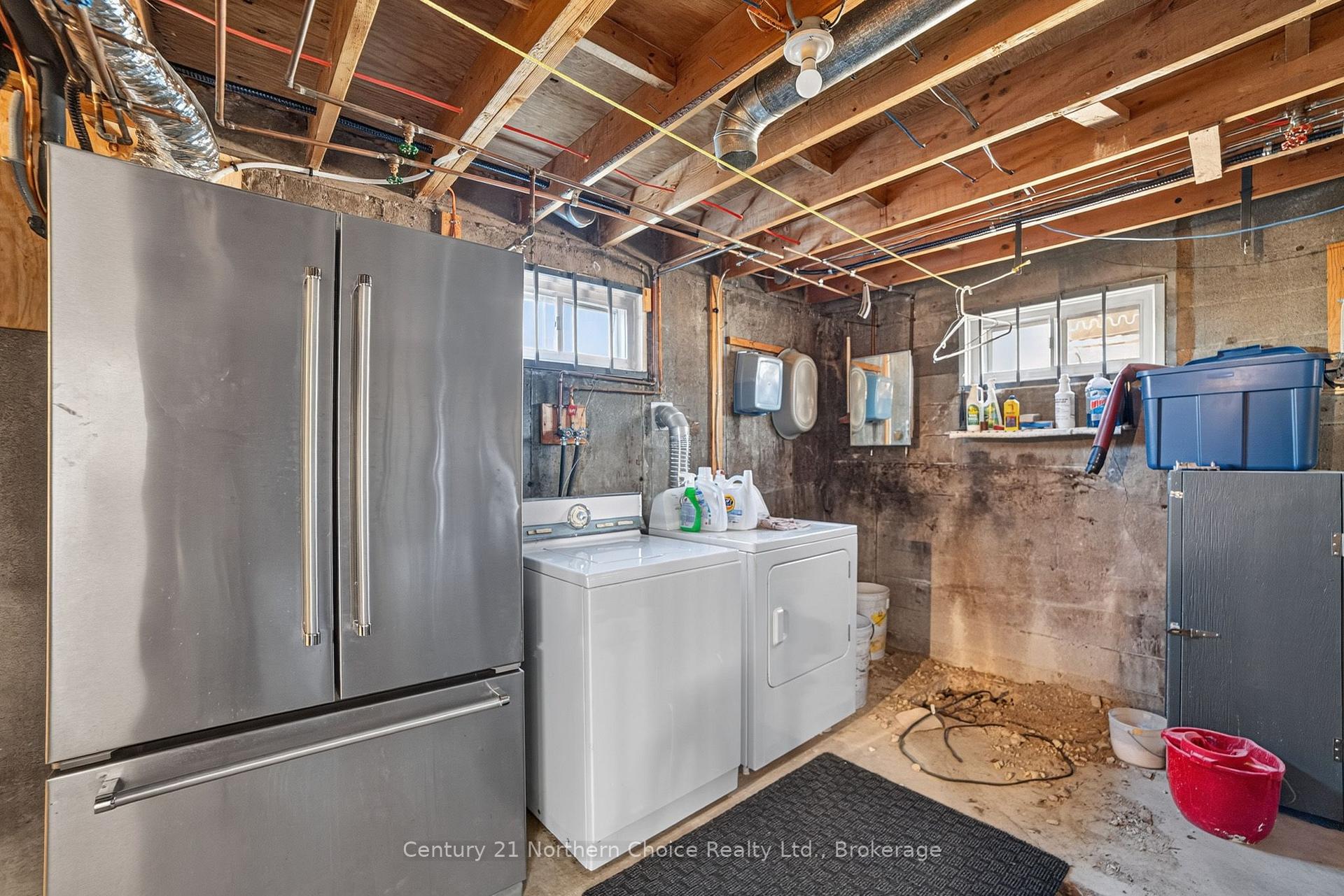 Photo 22 of 1038 1/2 Park Street, Kenora, Central — HOMEH