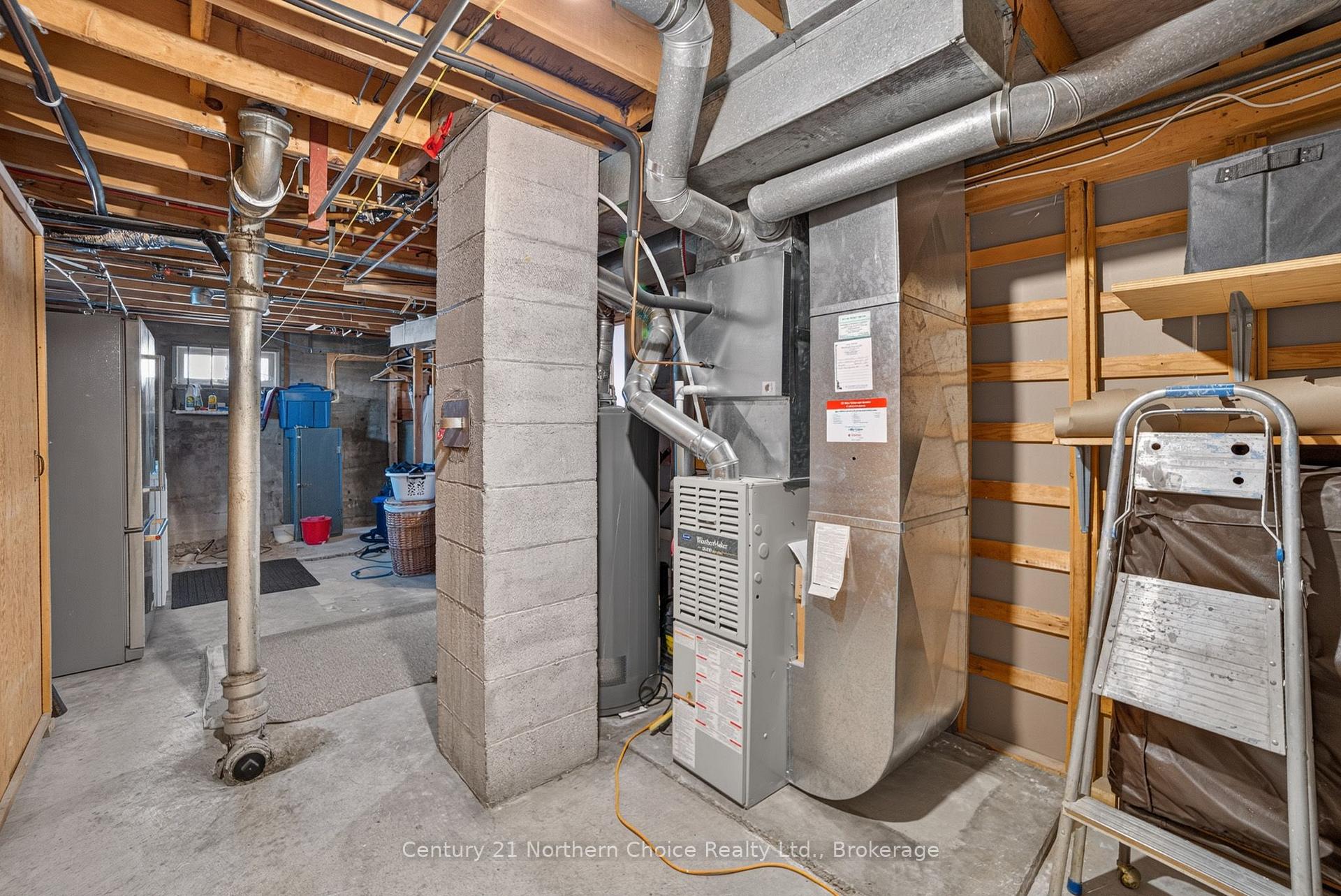 Photo 24 of 1038 1/2 Park Street, Kenora, Central — HOMEH
