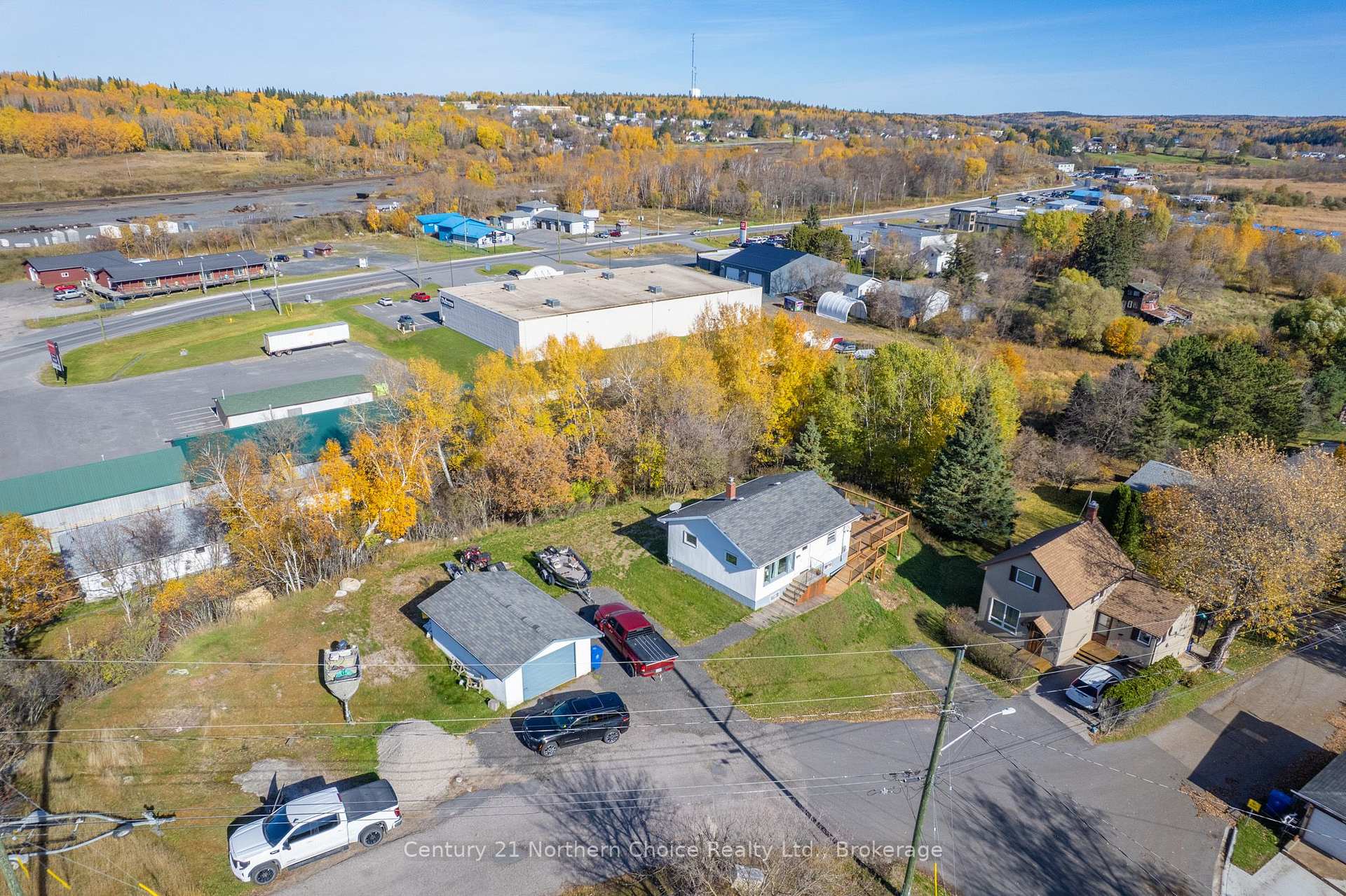 Photo 35 of 1038 1/2 Park Street, Kenora, Central — HOMEH