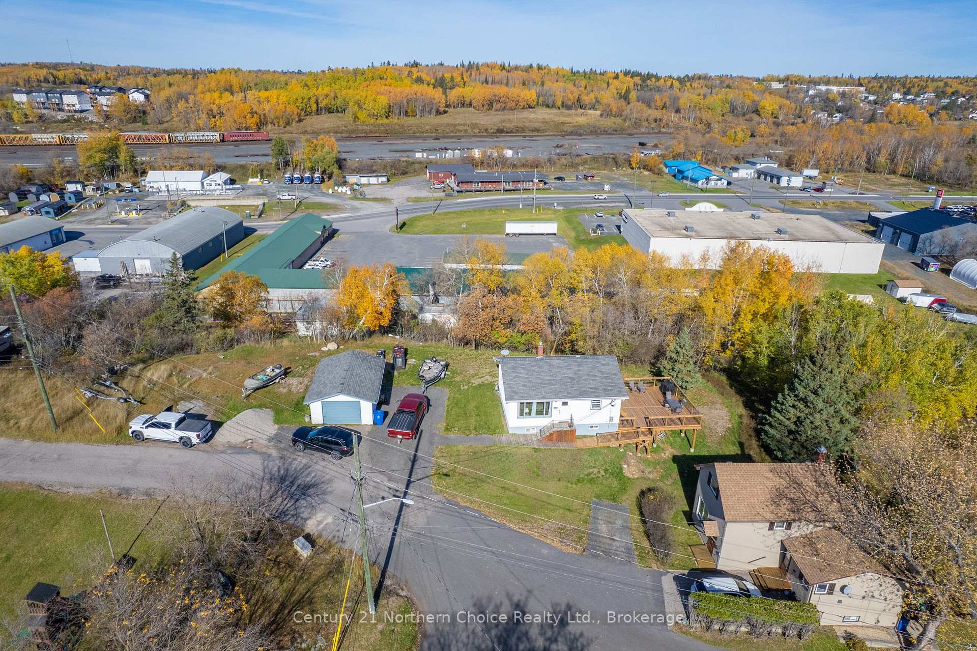 Photo 36 of 1038 1/2 Park Street, Kenora, Central — HOMEH