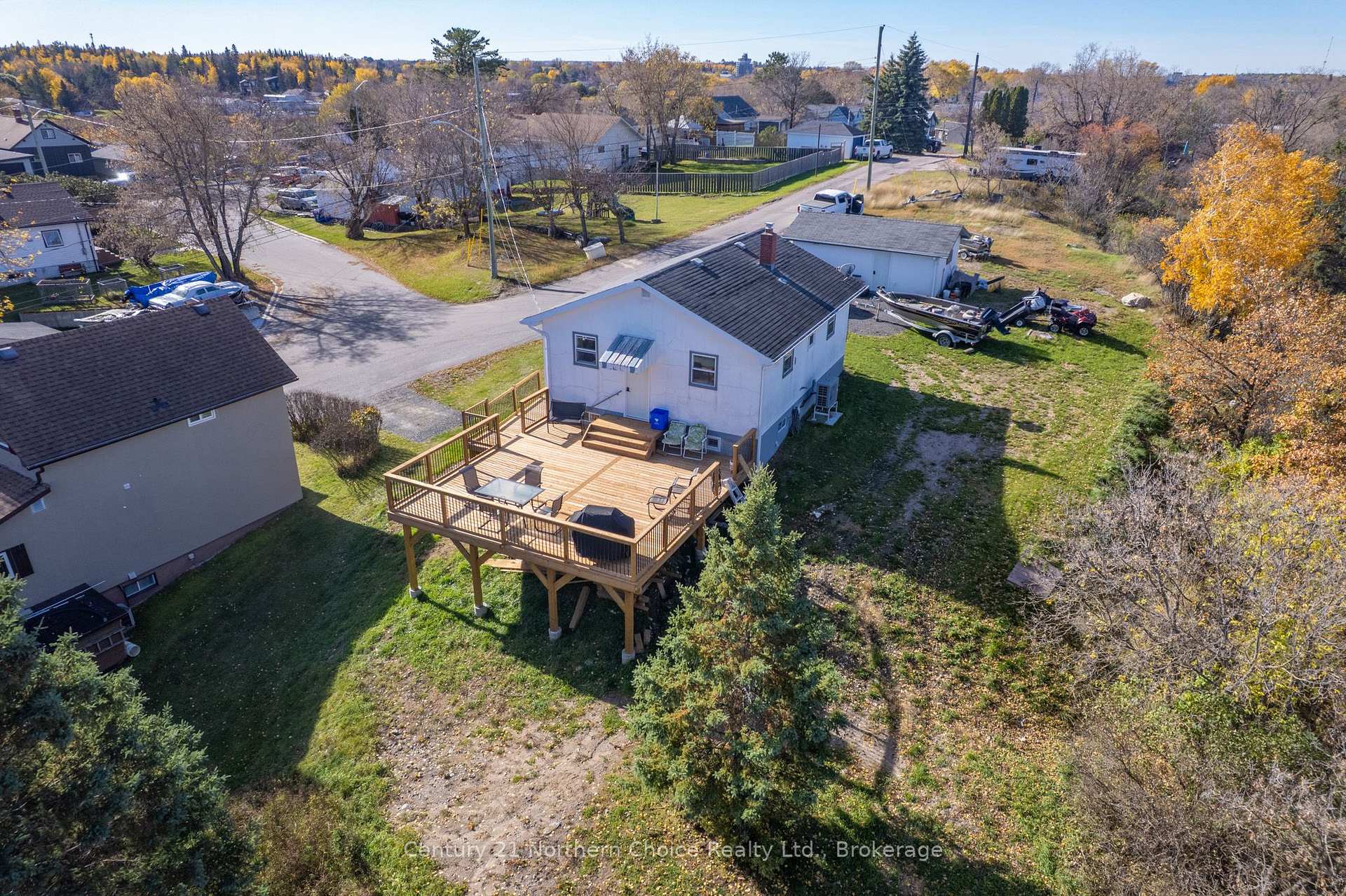 Photo 38 of 1038 1/2 Park Street, Kenora, Central — HOMEH