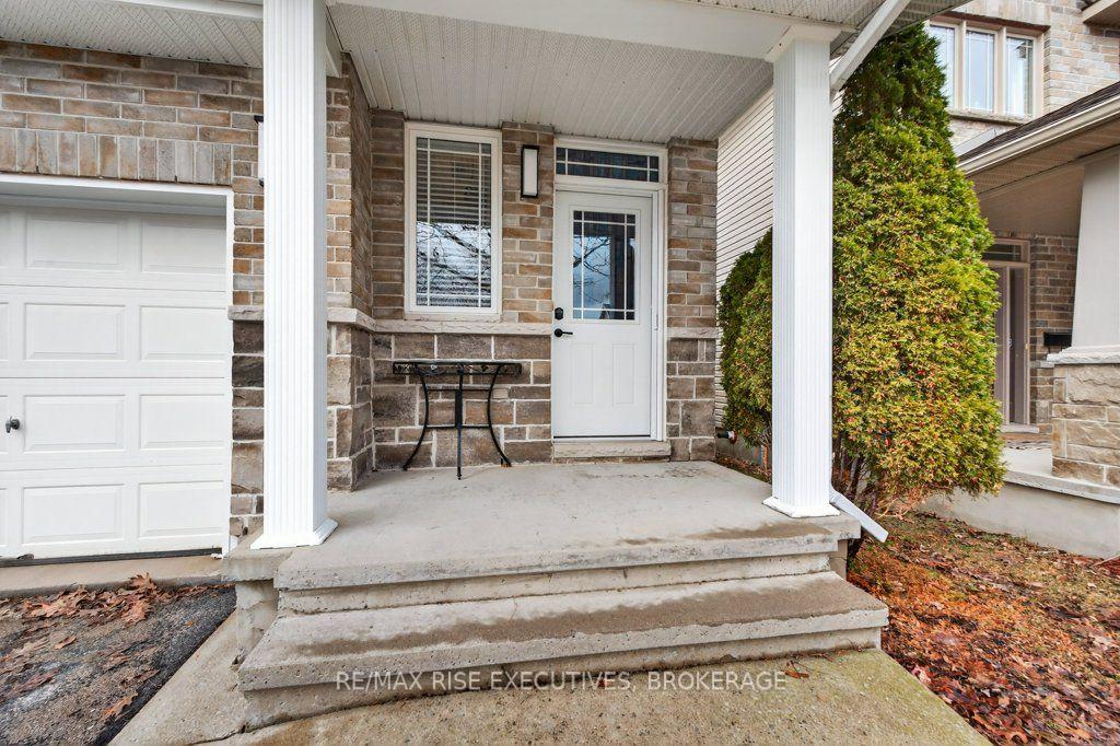 Photo 5 of 1543 Providence Crescent, Kingston, City Northwest — HOMEH