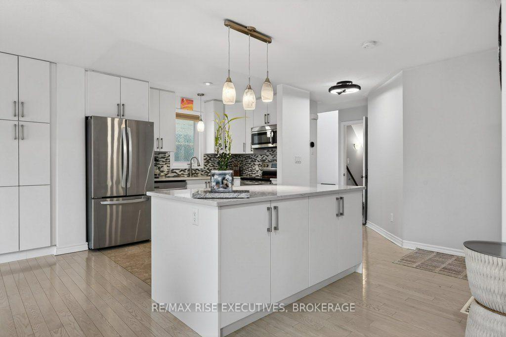 Photo 15 of 1543 Providence Crescent, Kingston, City Northwest — HOMEH