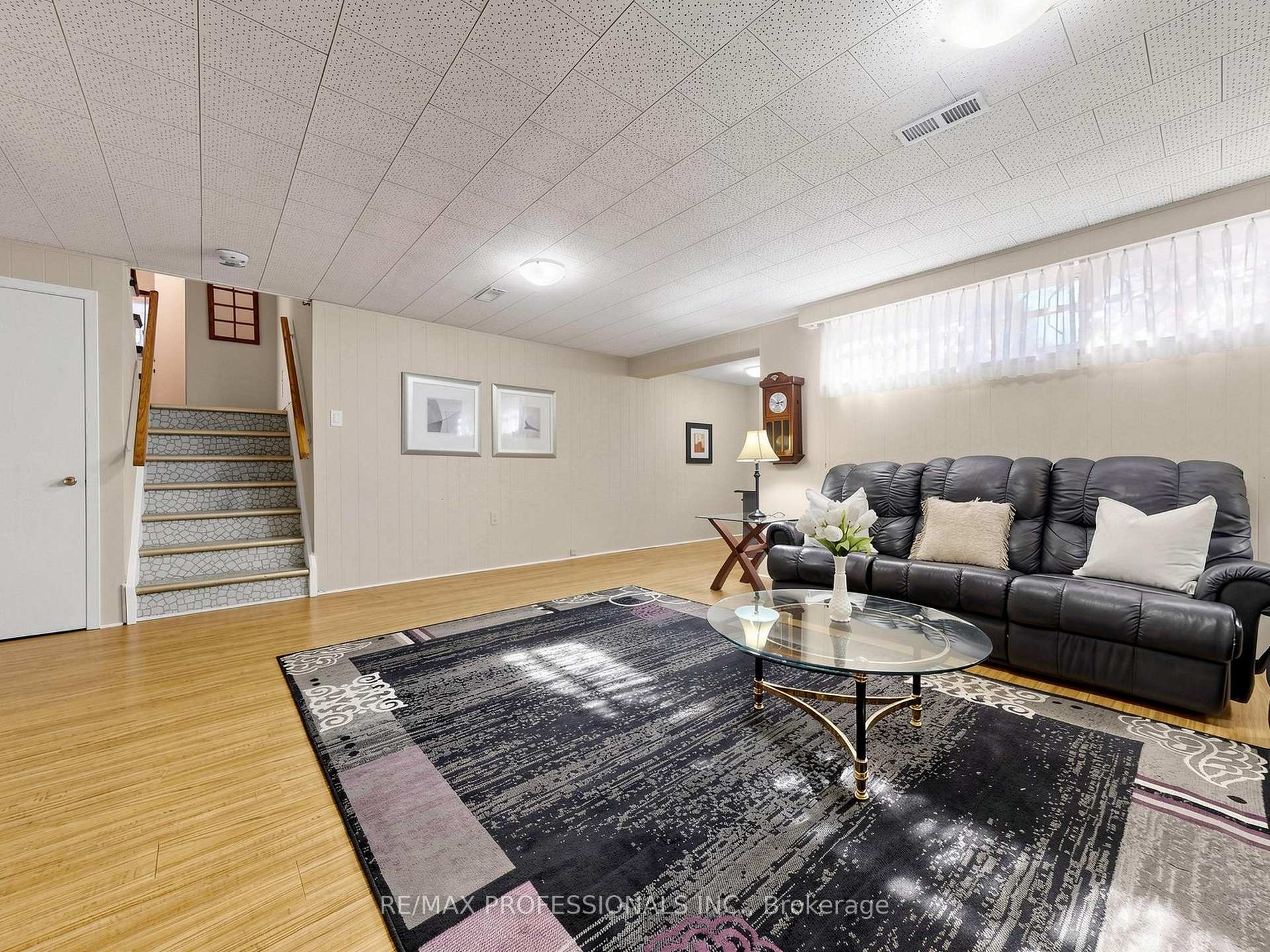 Photo 31 of 32 Summitcrest Drive, Etobicoke, Willowridge-Martingrove-Richview — HOMEH