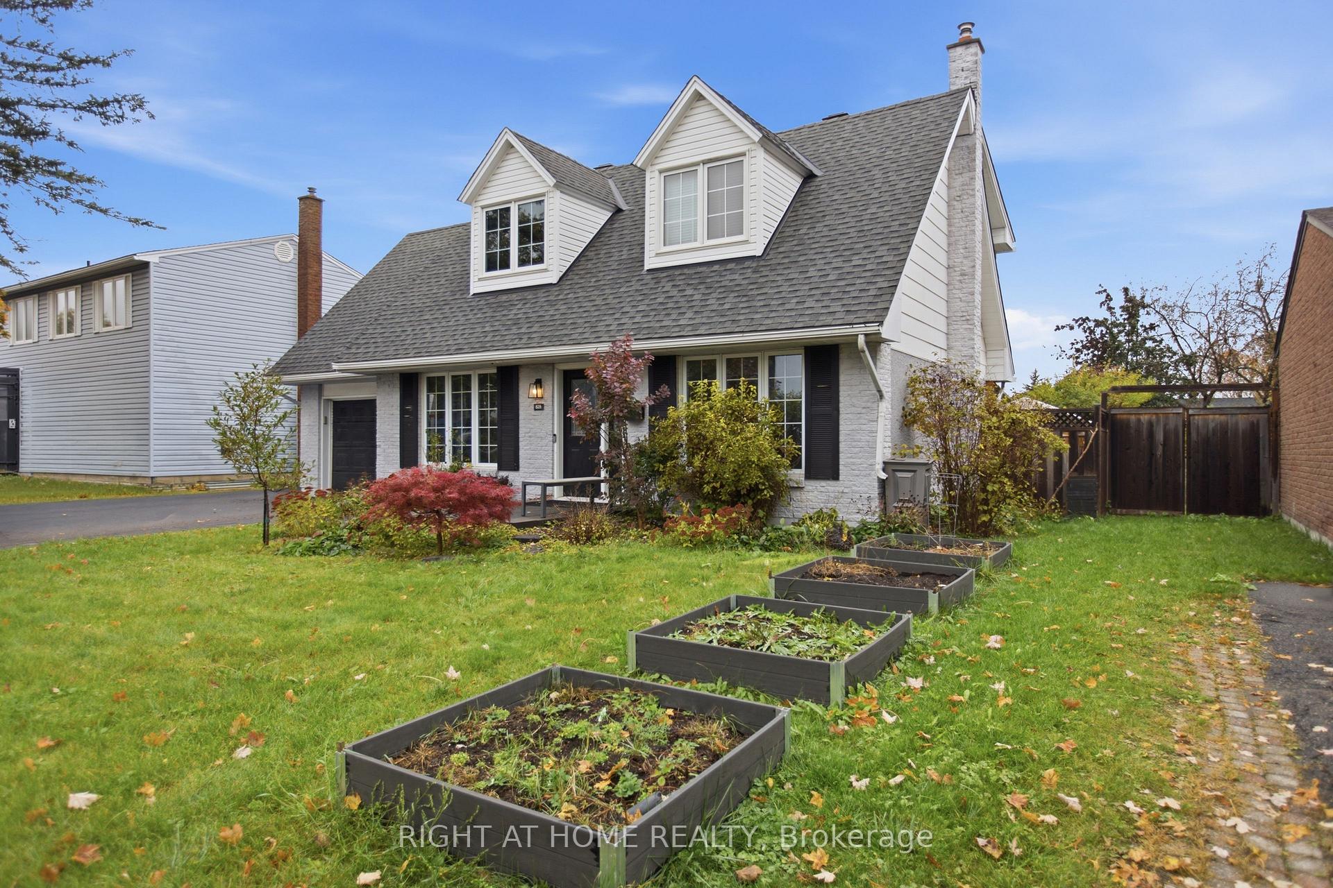 Photo 2 of 828 Eastvale Drive, Ottawa, Beacon Hill North — HOMEH