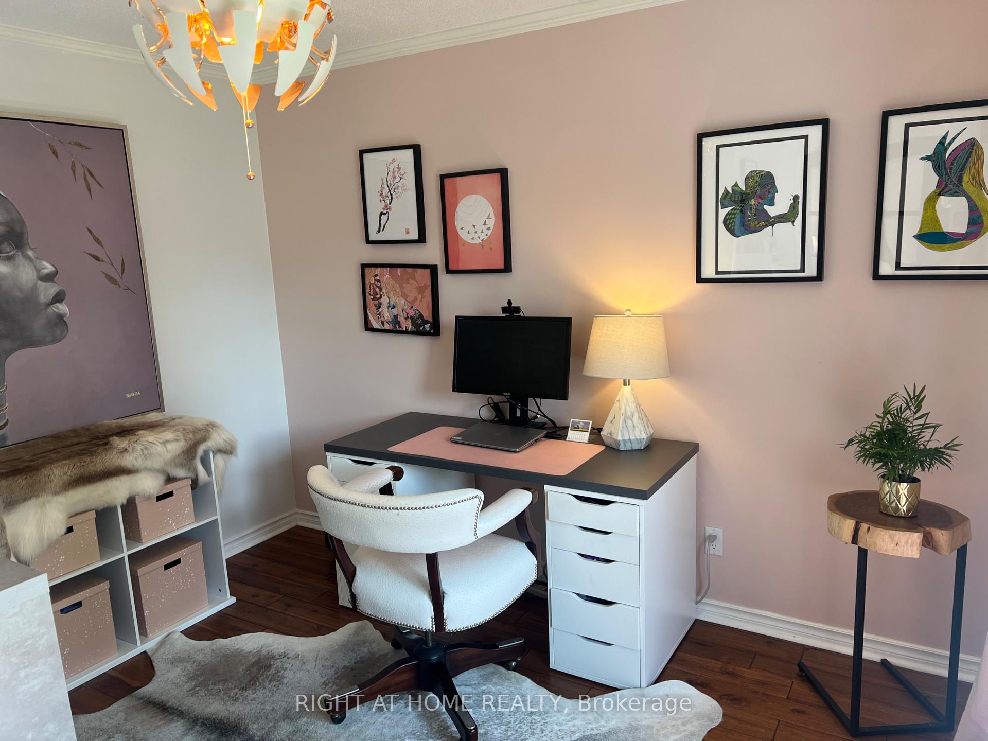 Photo 8 of 828 Eastvale Drive, Ottawa, Beacon Hill North — HOMEH
