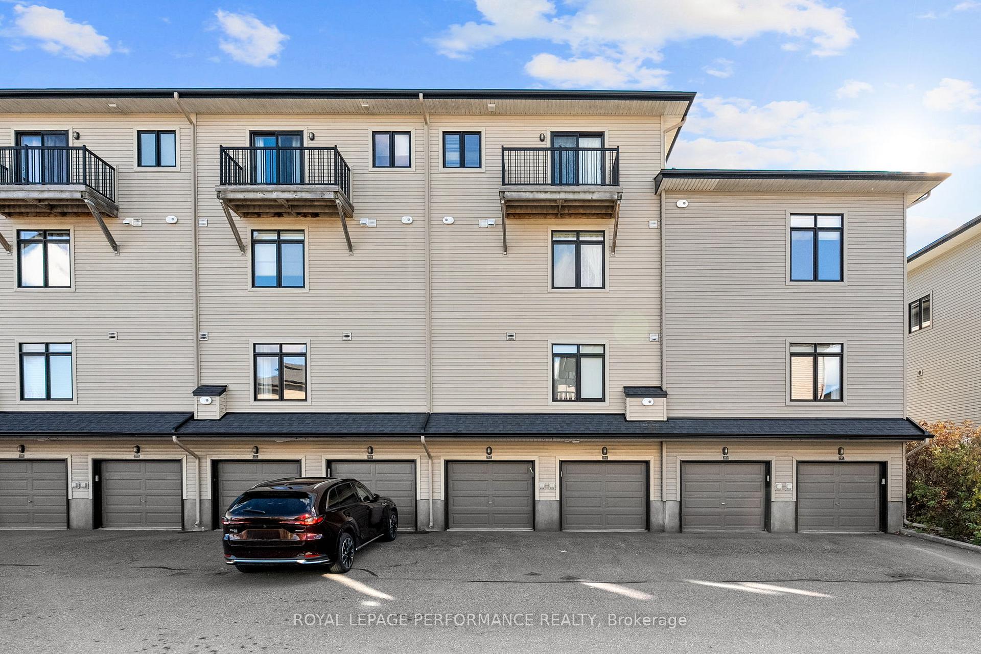 Photo 2 of 167 Poplin Street, Ottawa, Riverside South/Gloucester Glen — HOMEH