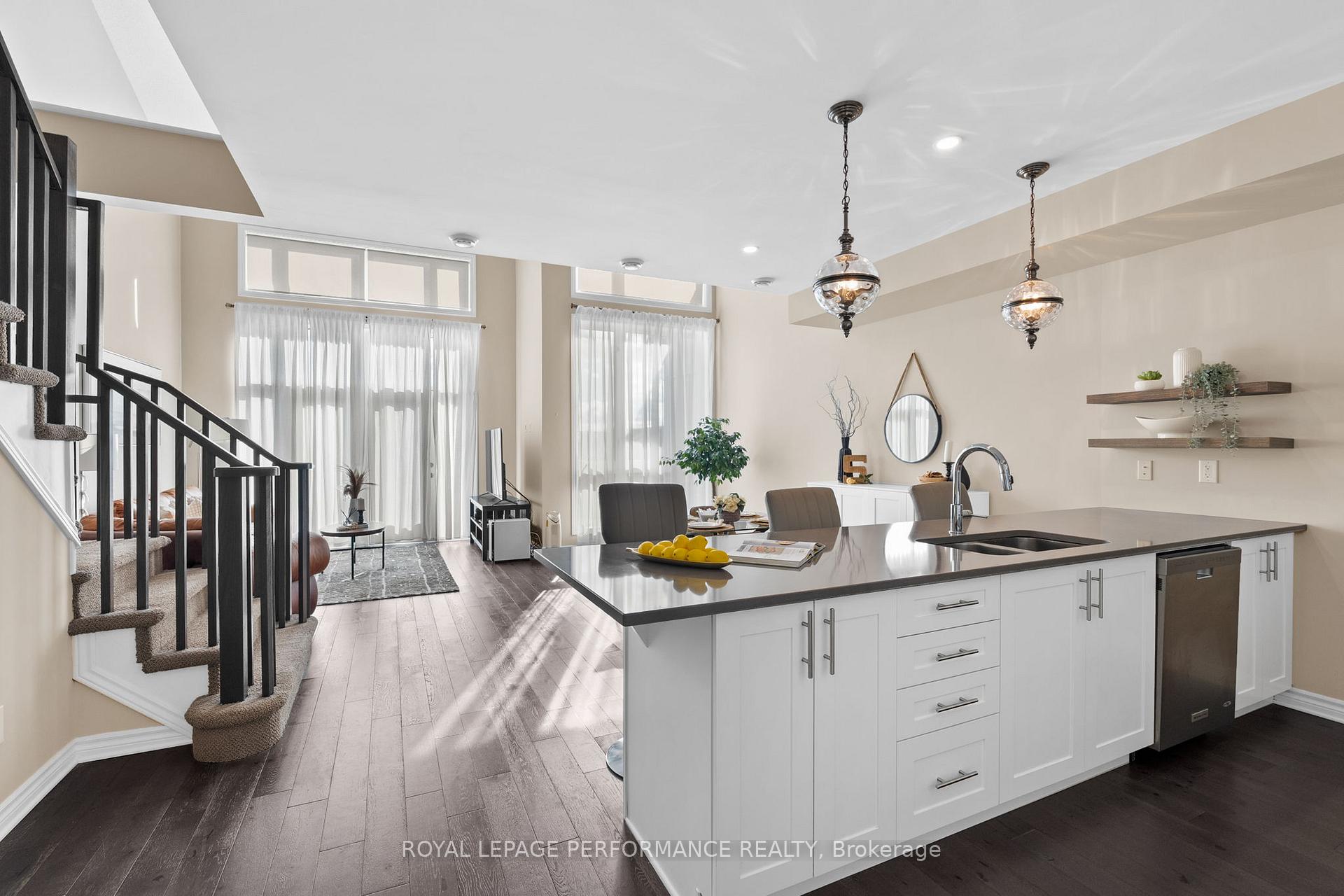 Photo 4 of 167 Poplin Street, Ottawa, Riverside South/Gloucester Glen — HOMEH