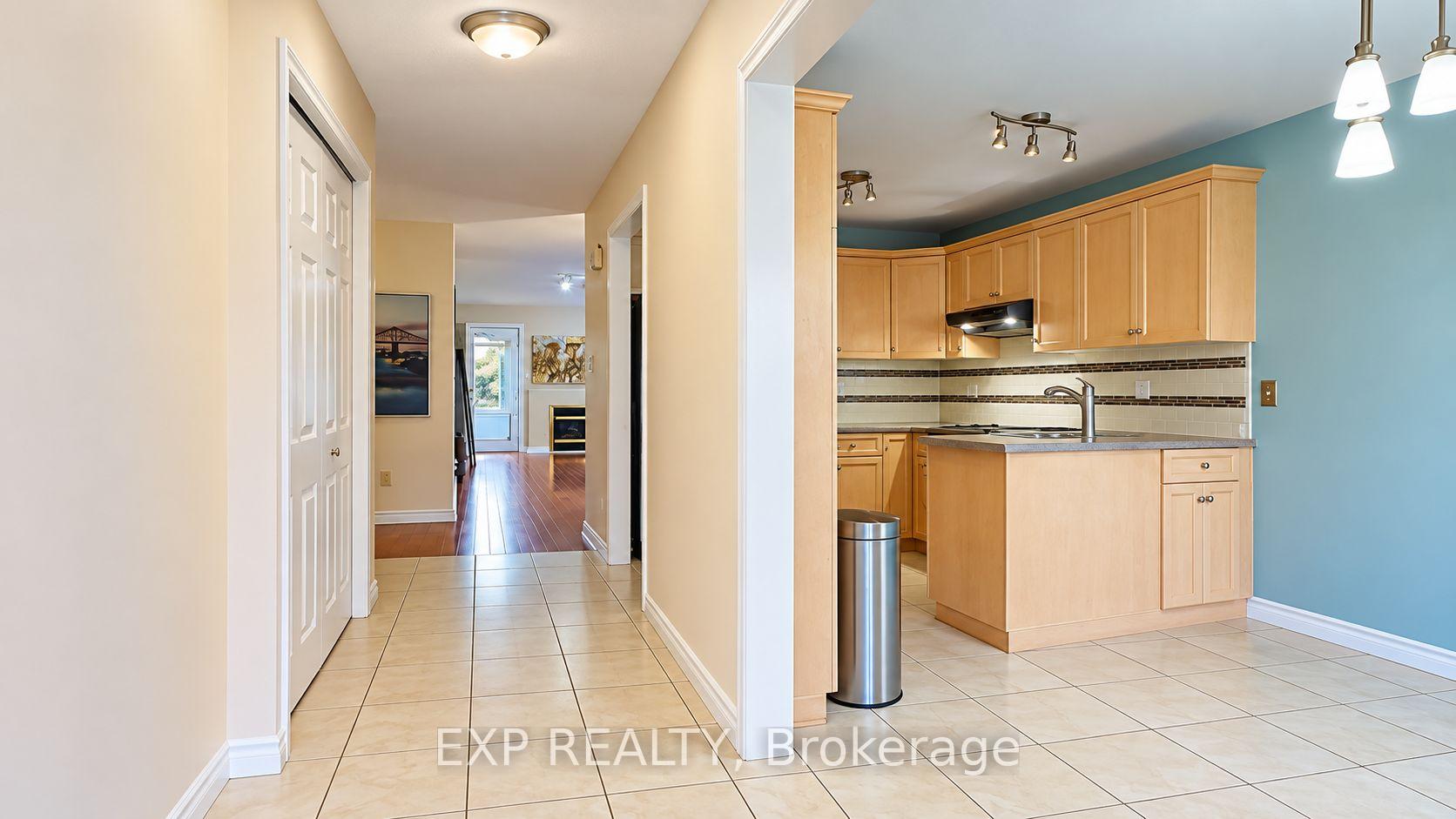 Photo 5 of Unit Upper, 487 Brentcliffe Drive, Waterloo, Columbia Forest — HOMEH