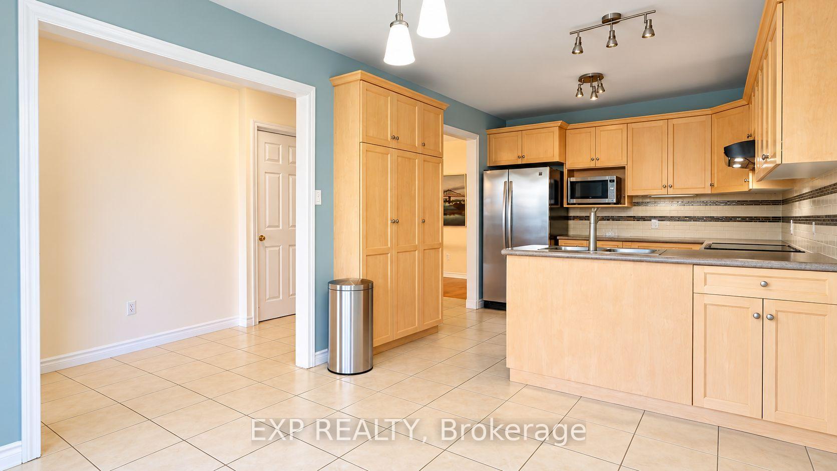 Photo 8 of Unit Upper, 487 Brentcliffe Drive, Waterloo, Columbia Forest — HOMEH