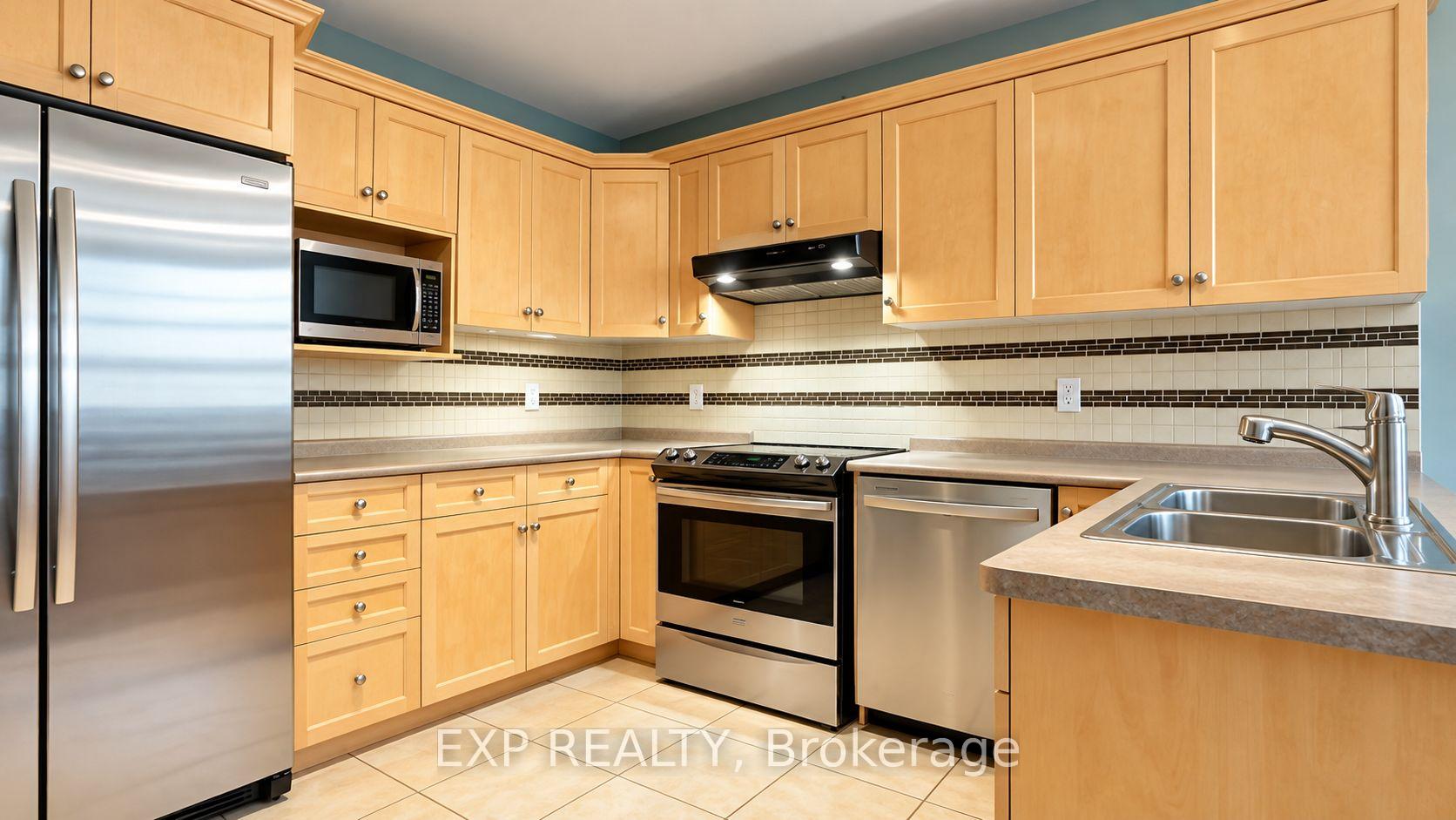 Photo 11 of Unit Upper, 487 Brentcliffe Drive, Waterloo, Columbia Forest — HOMEH