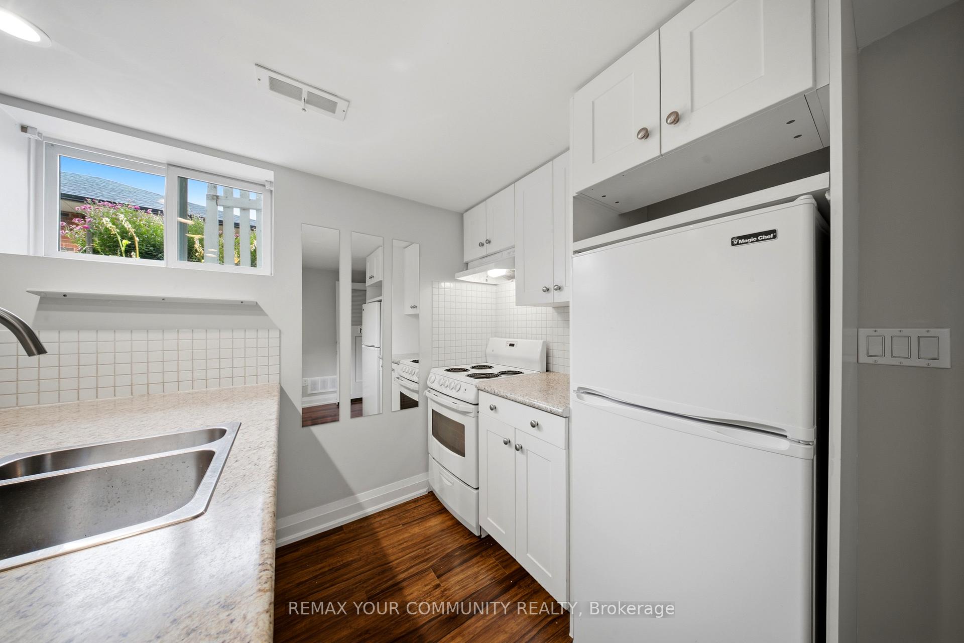 Photo 5 of Unit lower 1, 10 Tinder Crescent, North York, Victoria Village — HOMEH