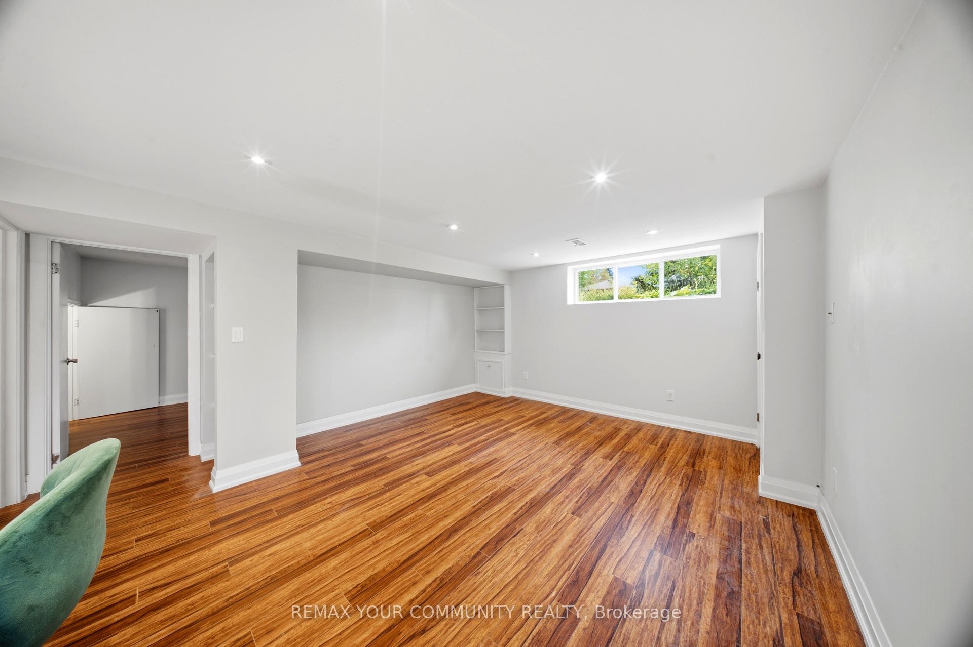 Photo 6 of Unit lower 1, 10 Tinder Crescent, North York, Victoria Village — HOMEH