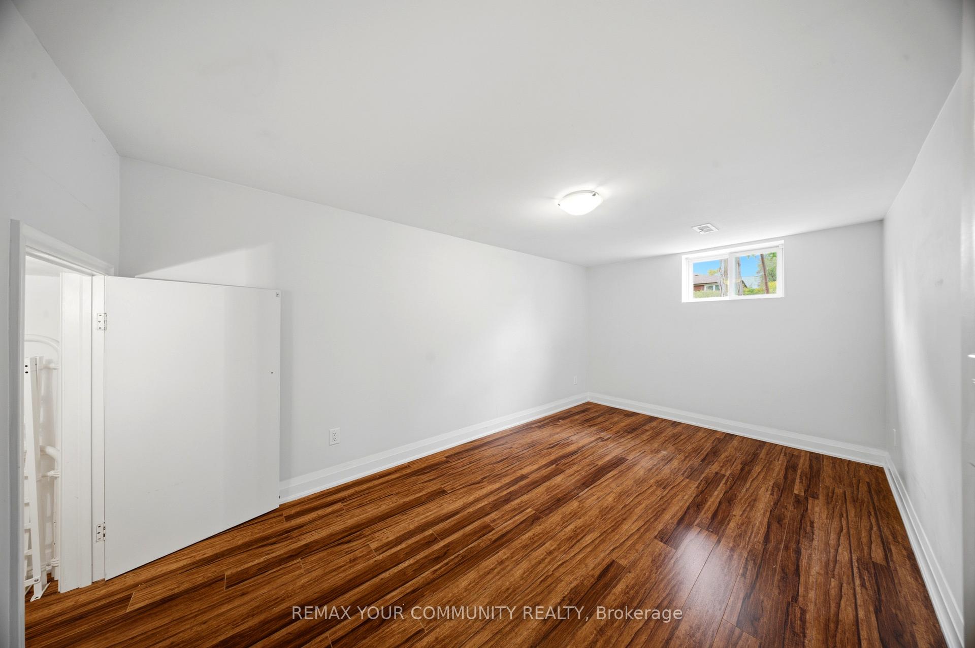 Photo 9 of Unit lower 1, 10 Tinder Crescent, North York, Victoria Village — HOMEH
