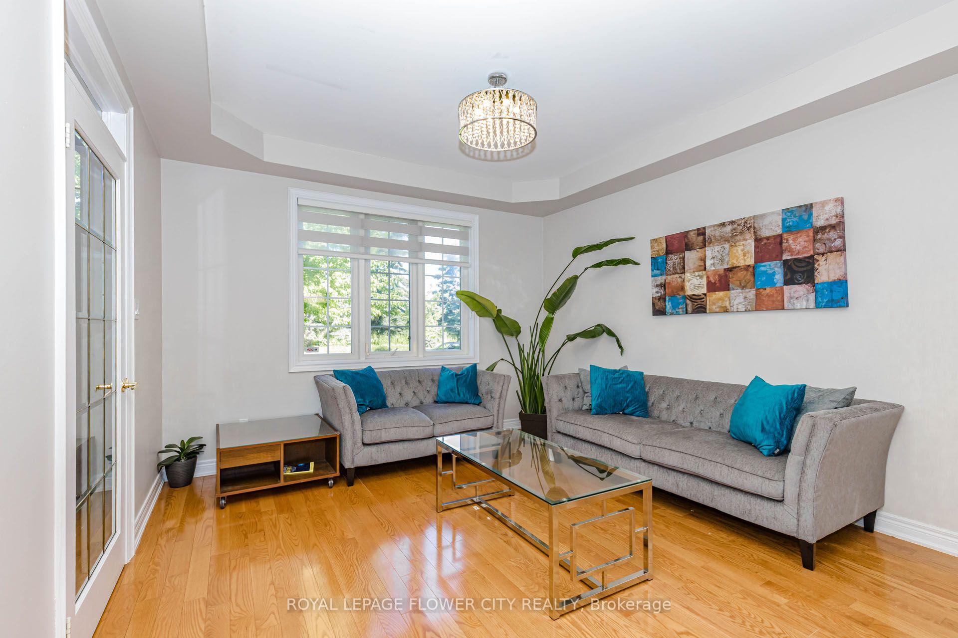 Photo 9 of 1058 Agram Drive, Oakville, Joshua Creek — HOMEH