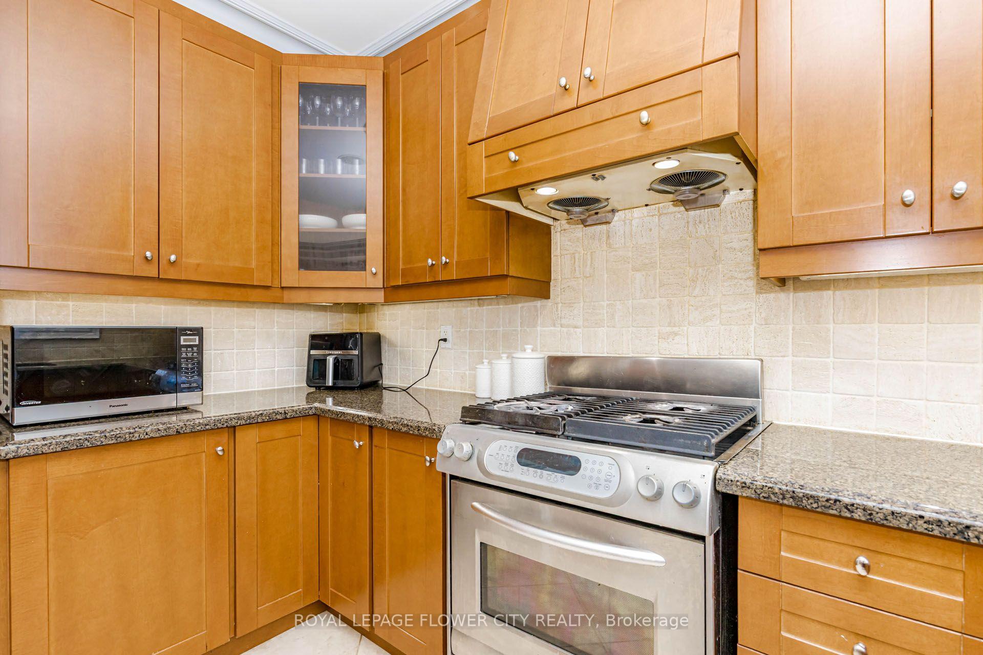Photo 15 of 1058 Agram Drive, Oakville, Joshua Creek — HOMEH