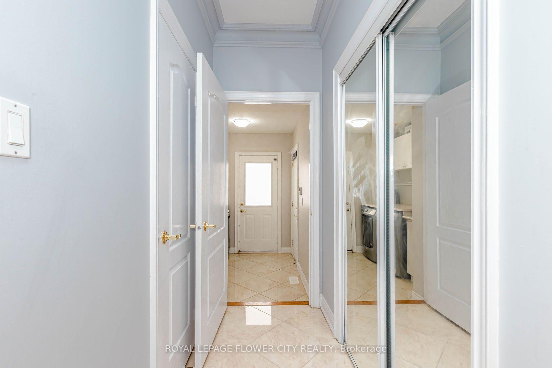 Photo 24 of 1058 Agram Drive, Oakville, Joshua Creek — HOMEH