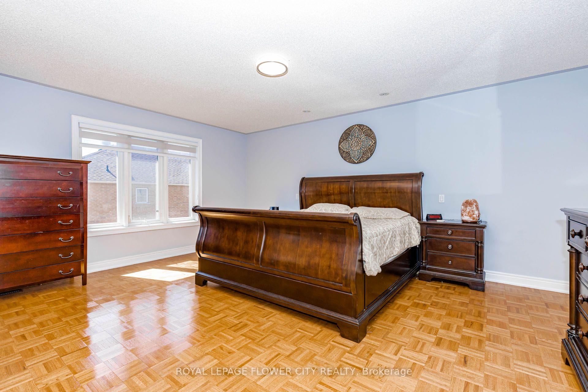 Photo 28 of 1058 Agram Drive, Oakville, Joshua Creek — HOMEH