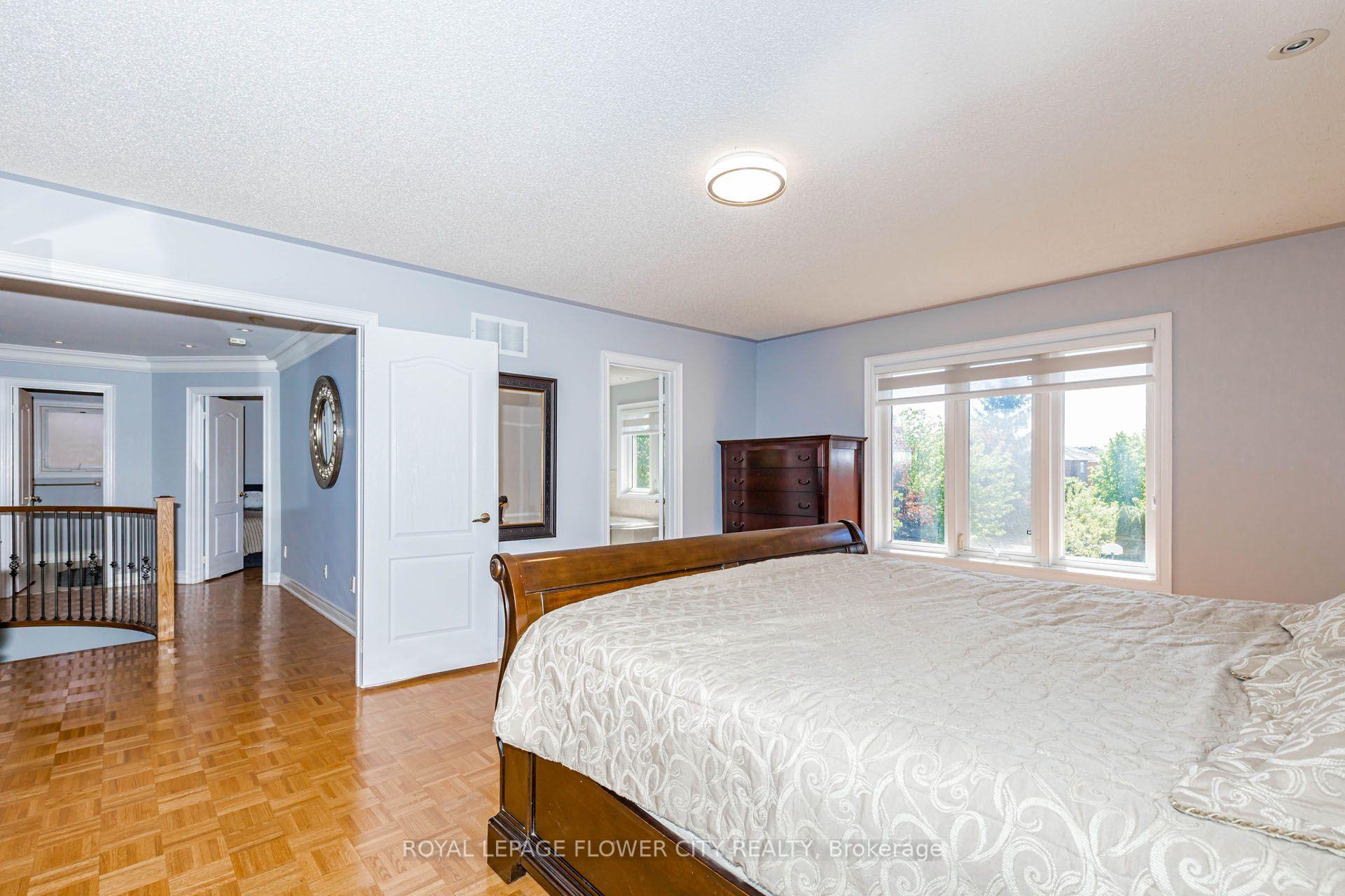 Photo 30 of 1058 Agram Drive, Oakville, Joshua Creek — HOMEH