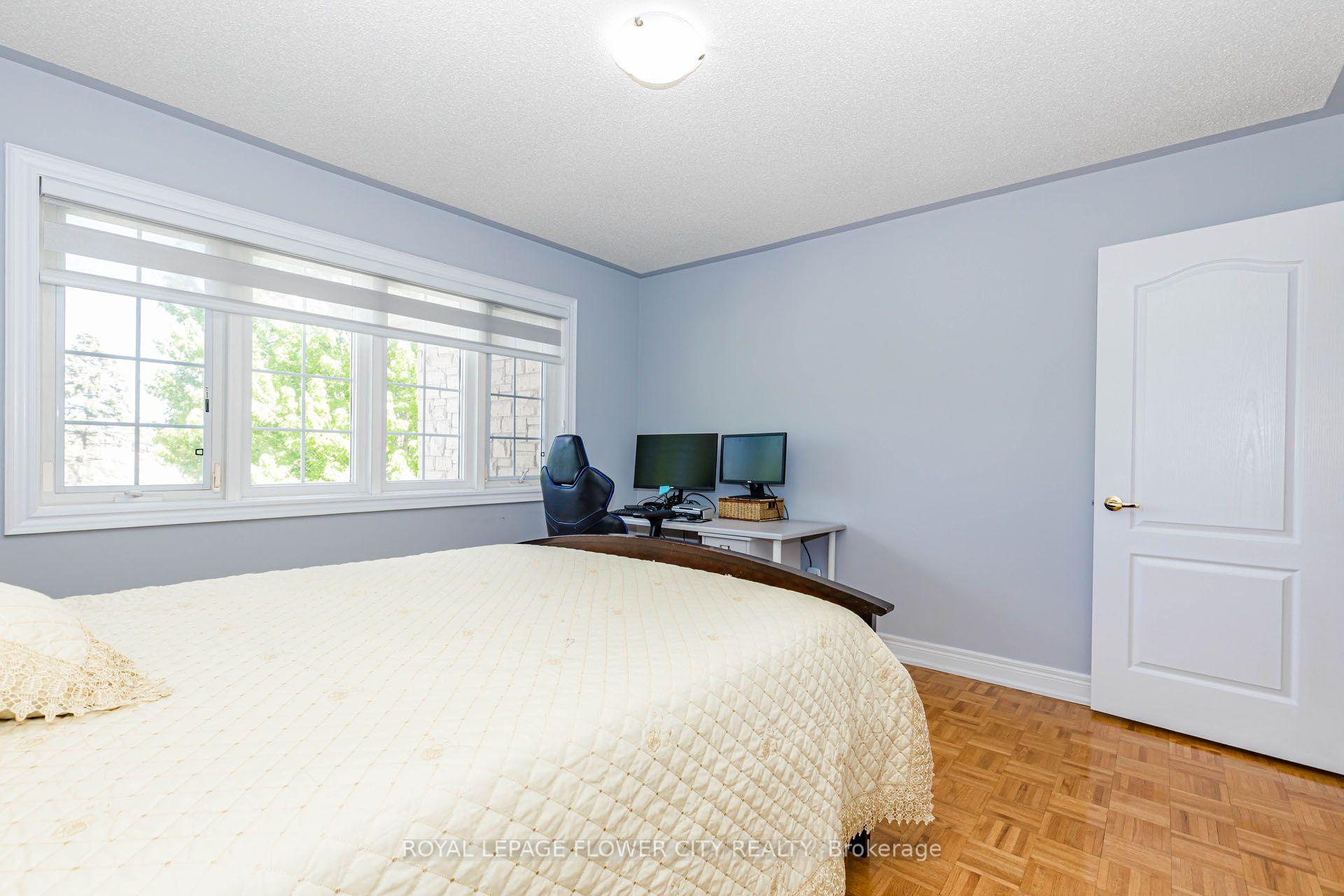 Photo 38 of 1058 Agram Drive, Oakville, Joshua Creek — HOMEH