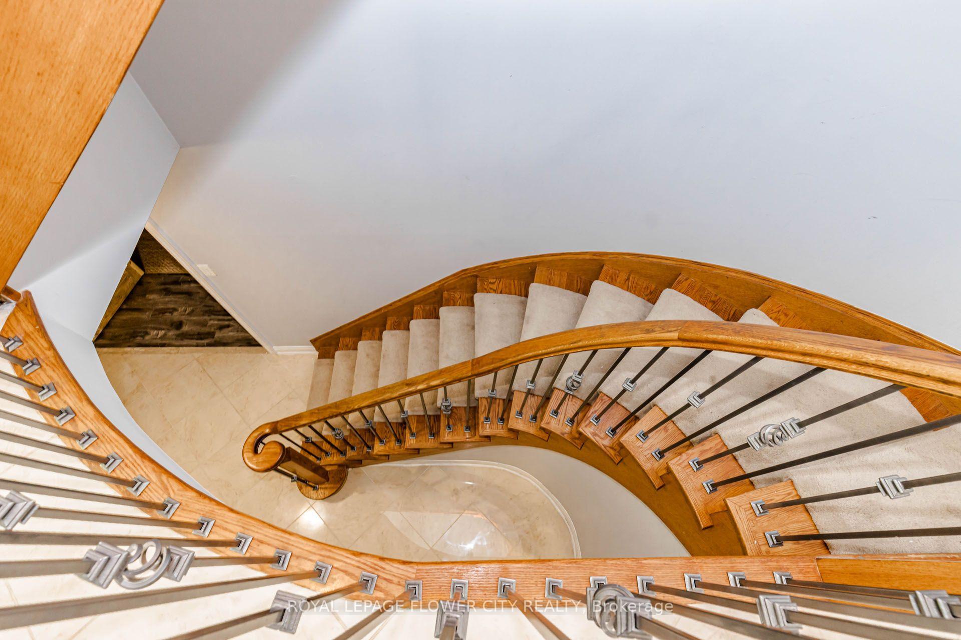 Photo 39 of 1058 Agram Drive, Oakville, Joshua Creek — HOMEH