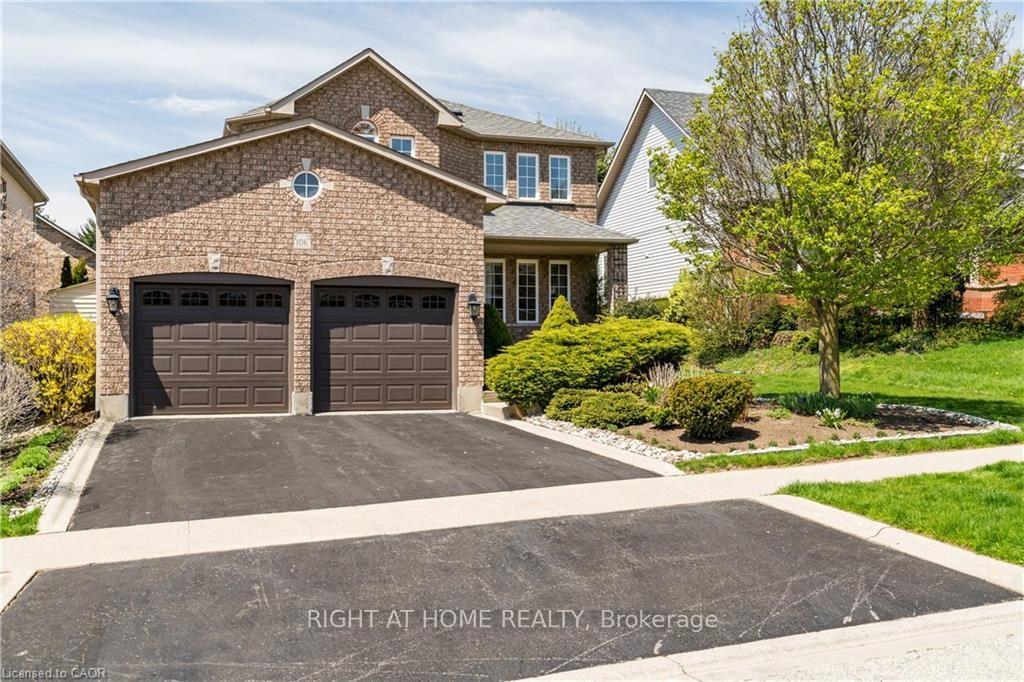 Photo 4 of 106 Moore Crescent, Hamilton, Ancaster — HOMEH