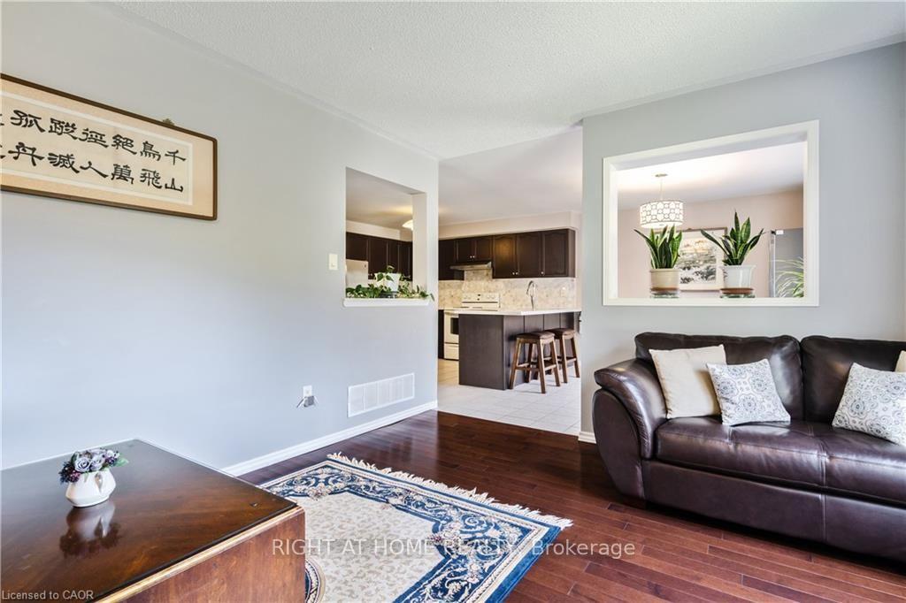 Photo 22 of 106 Moore Crescent, Hamilton, Ancaster — HOMEH