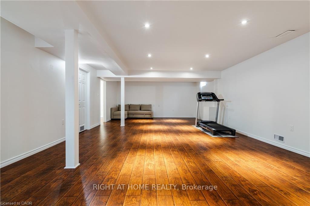 Photo 43 of 106 Moore Crescent, Hamilton, Ancaster — HOMEH