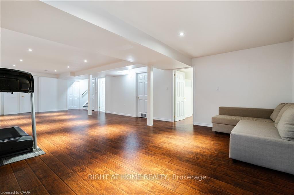 Photo 44 of 106 Moore Crescent, Hamilton, Ancaster — HOMEH