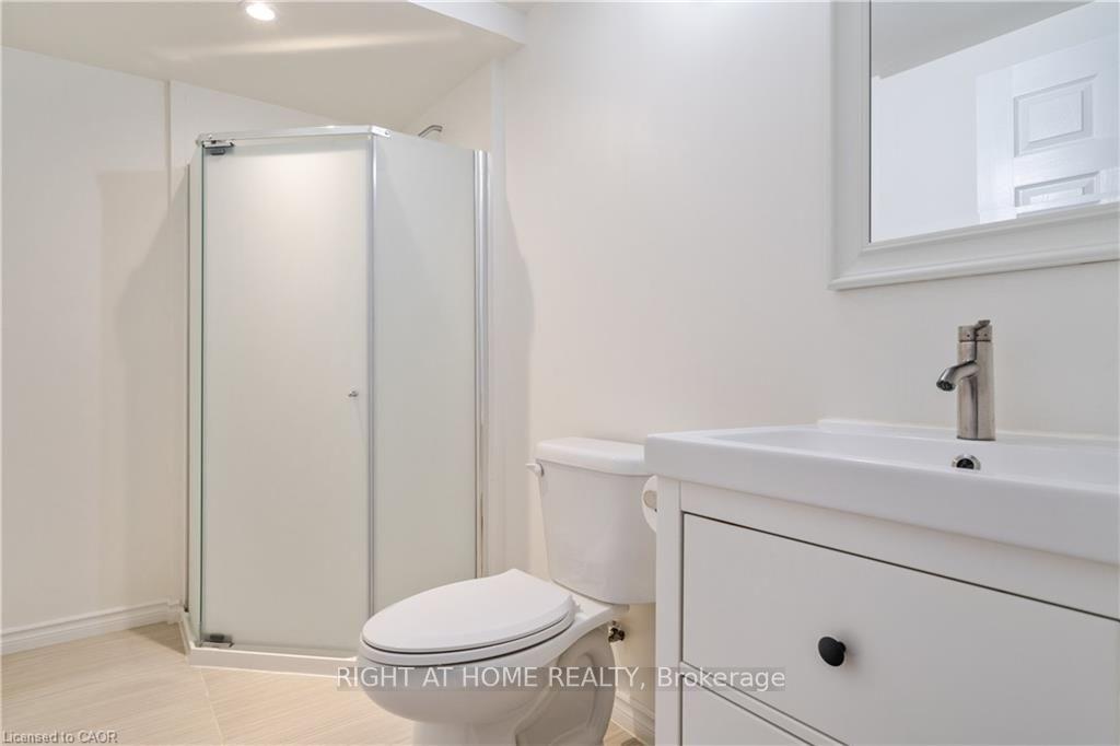 Photo 47 of 106 Moore Crescent, Hamilton, Ancaster — HOMEH