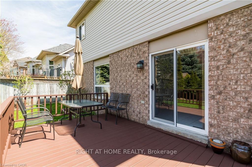Photo 49 of 106 Moore Crescent, Hamilton, Ancaster — HOMEH