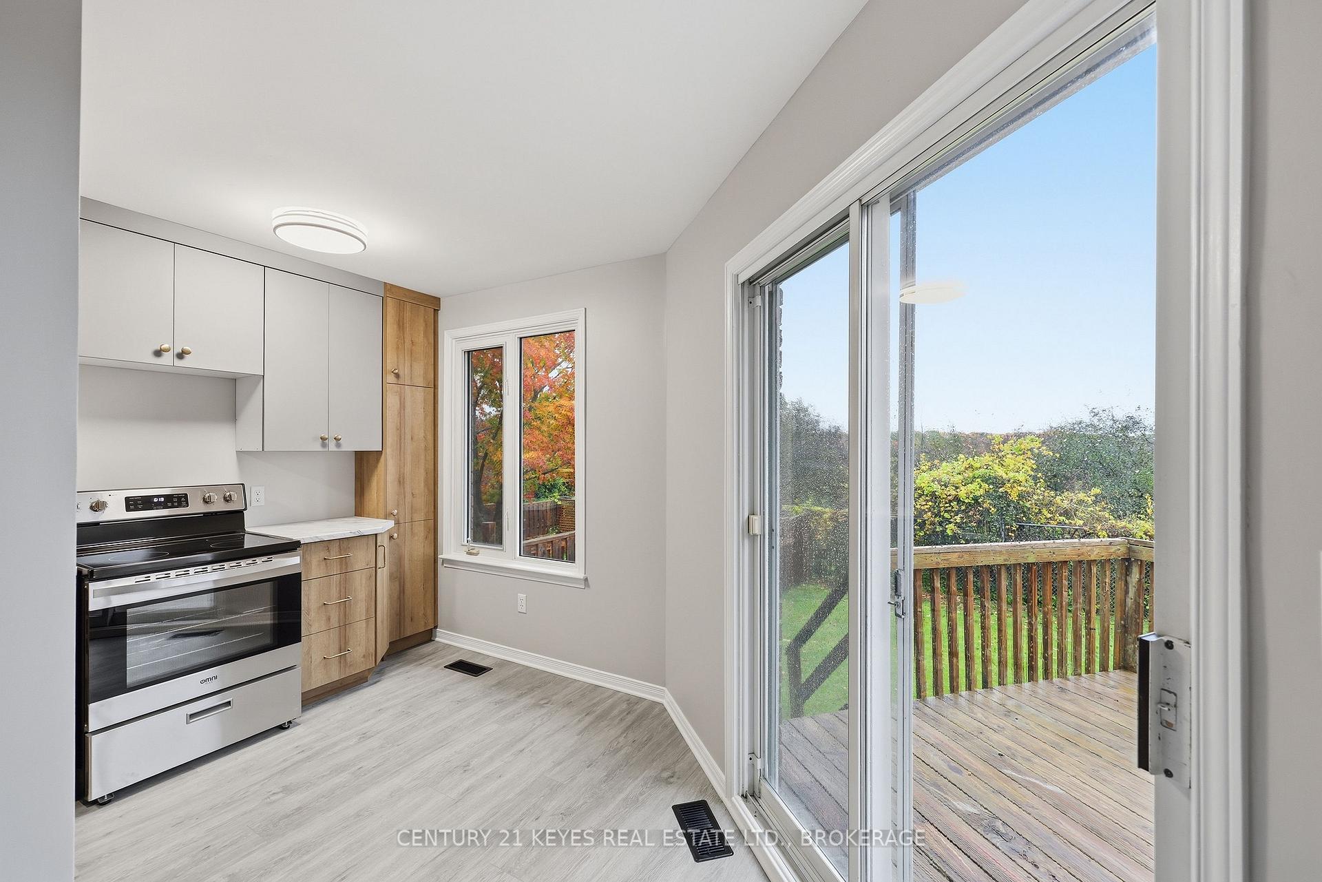 Photo 11 of 53 Rose Abbey Drive, Kingston, Kingston East (Incl Barret Crt) — HOMEH
