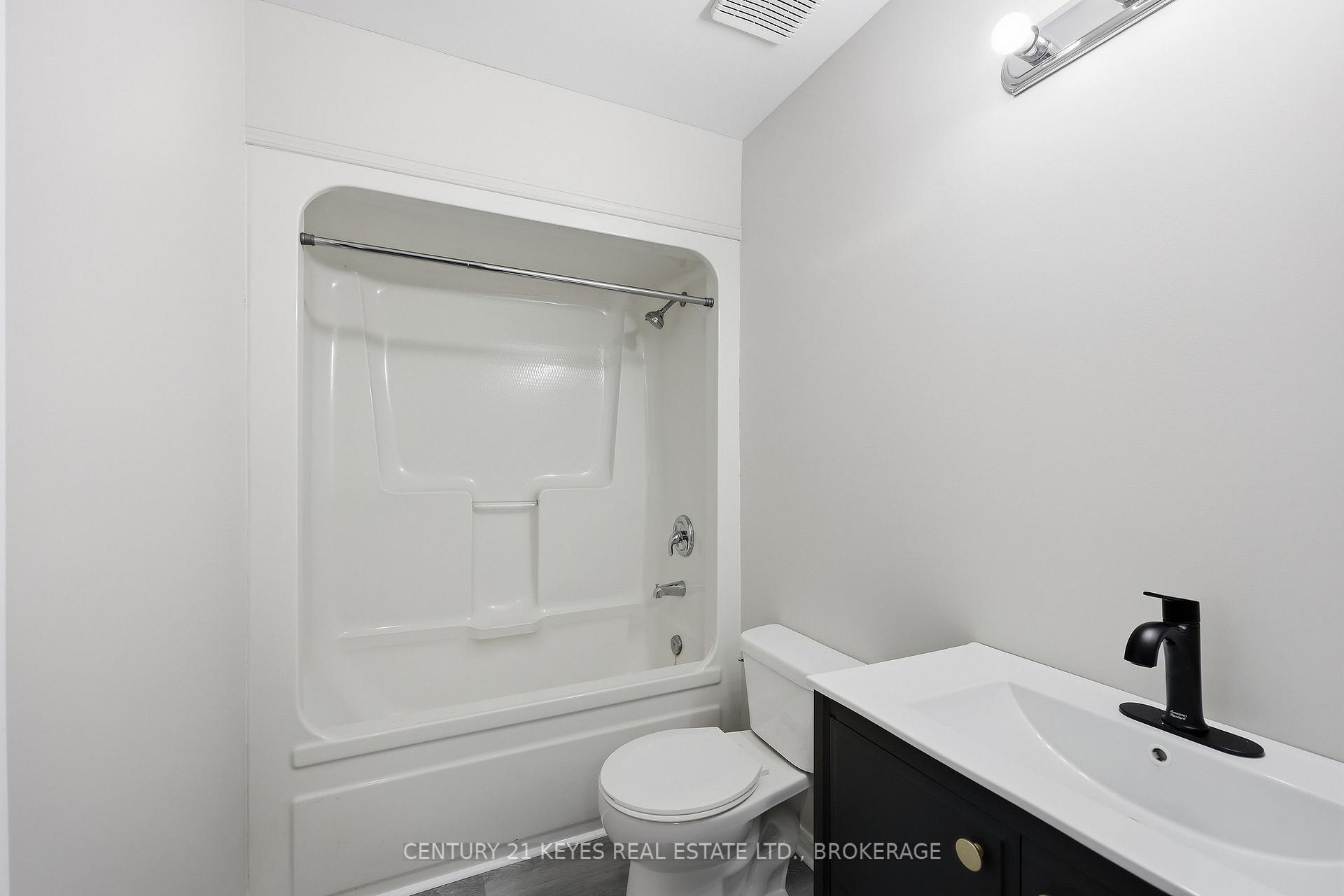 Photo 21 of 53 Rose Abbey Drive, Kingston, Kingston East (Incl Barret Crt) — HOMEH