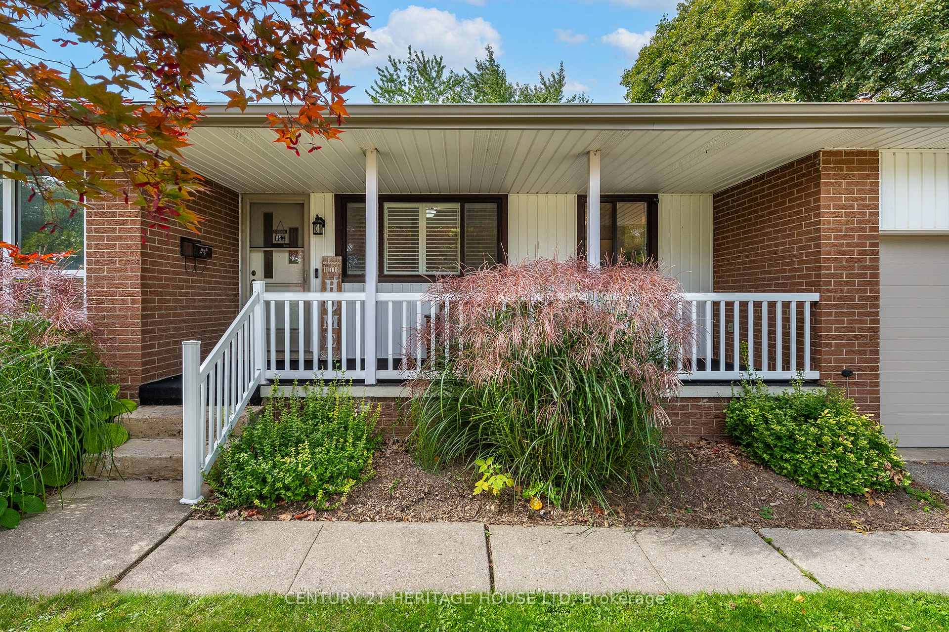 Photo 3 of 39 Wren Crescent, Kitchener, Stanley Park — HOMEH