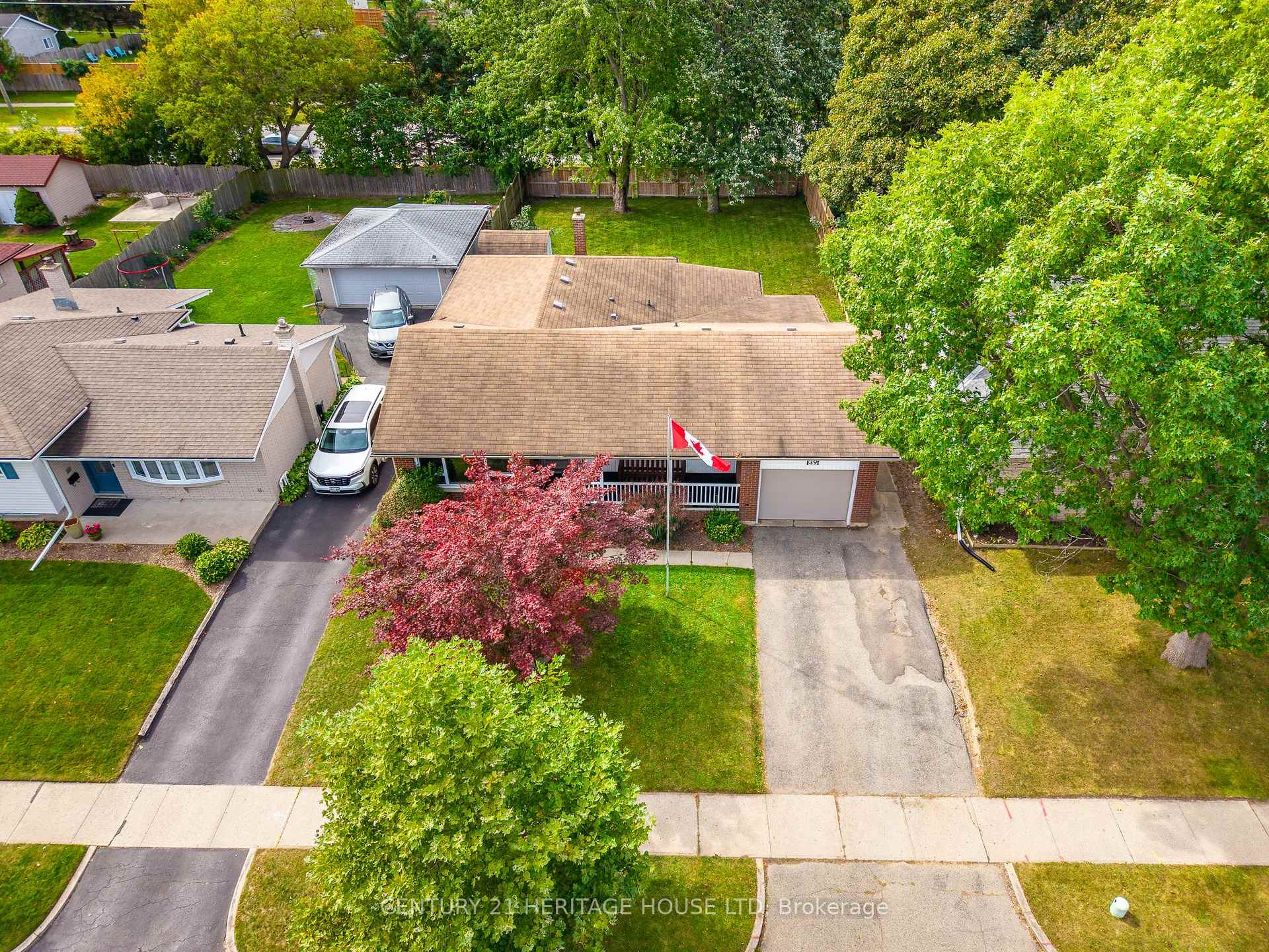 Photo 8 of 39 Wren Crescent, Kitchener, Stanley Park — HOMEH
