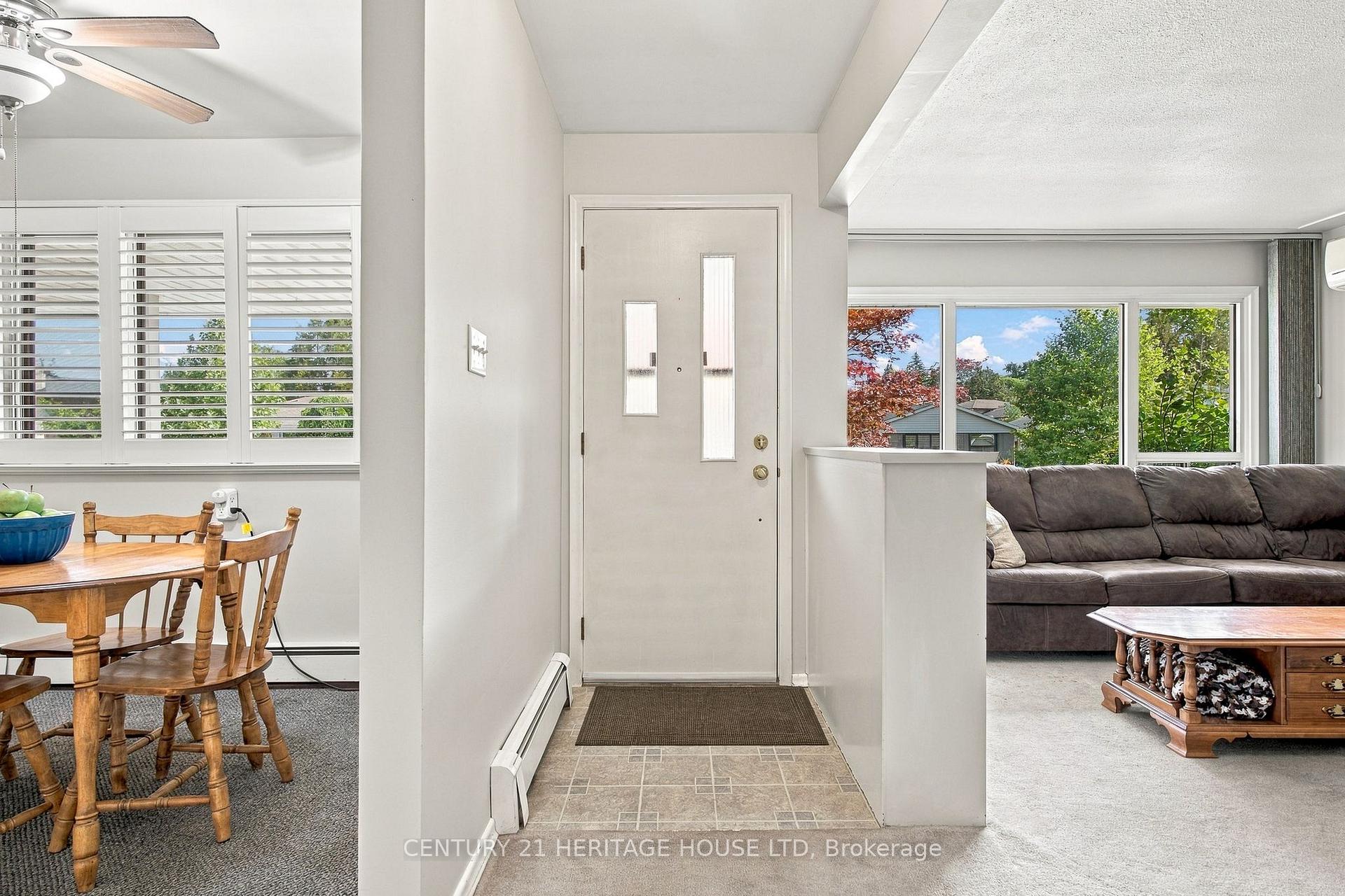 Photo 11 of 39 Wren Crescent, Kitchener, Stanley Park — HOMEH