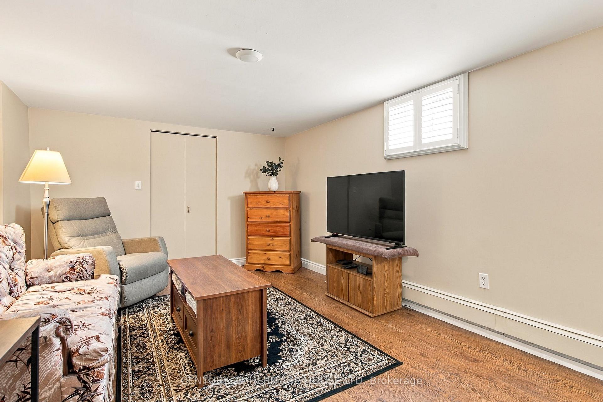 Photo 27 of 39 Wren Crescent, Kitchener, Stanley Park — HOMEH
