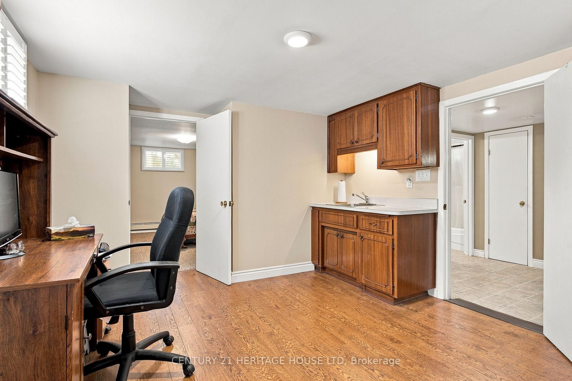 Photo 29 of 39 Wren Crescent, Kitchener, Stanley Park — HOMEH