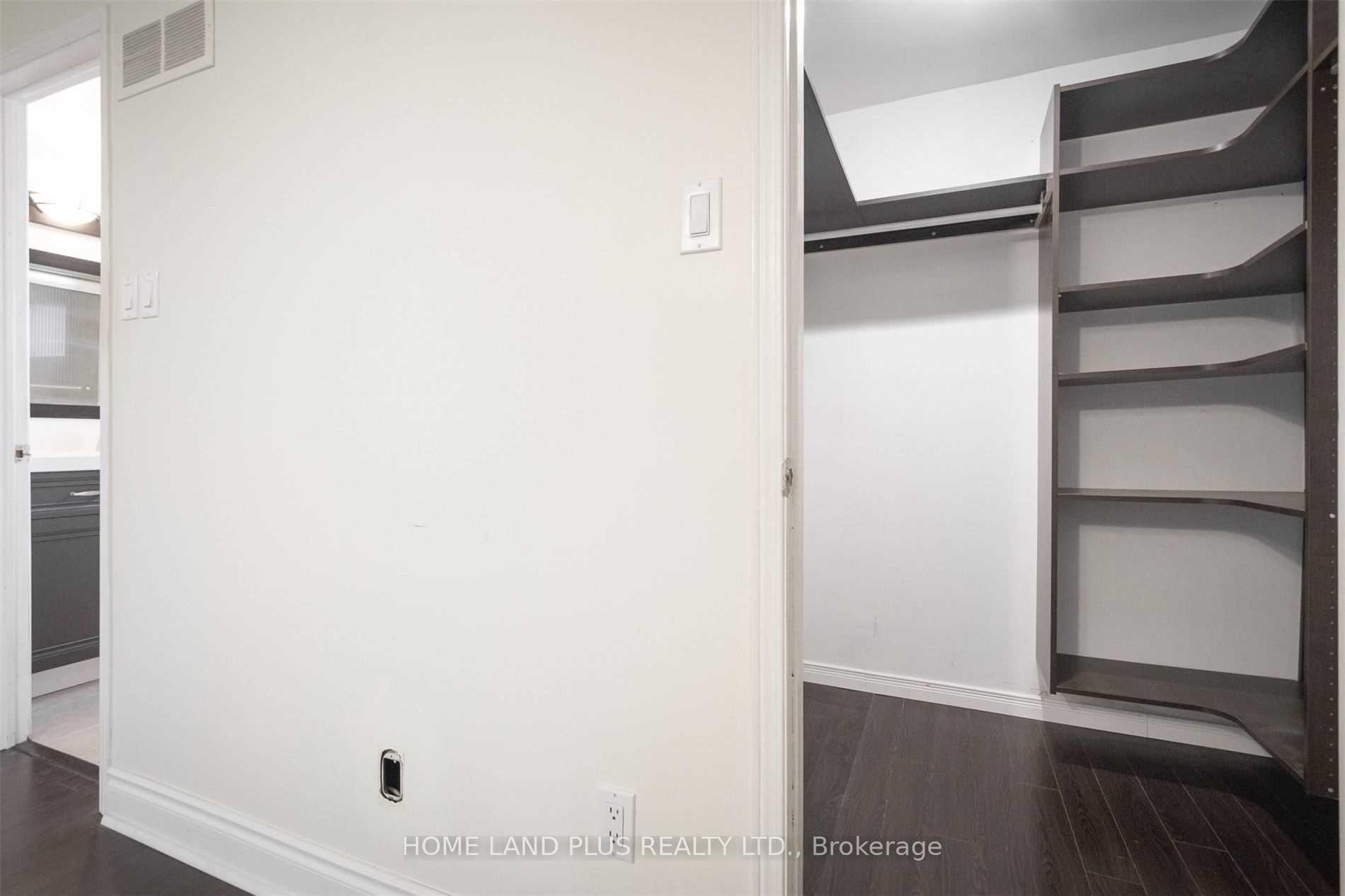 Photo 14 of 31 Nightstar Drive, Richmond Hill, Observatory — HOMEH